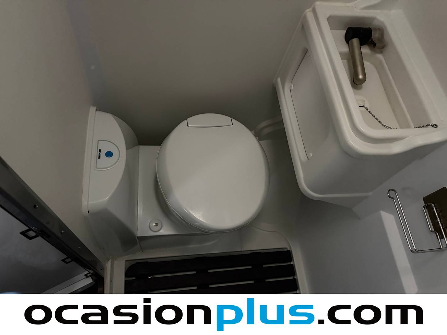 Iveco Daily Iveco Daily 2.3 TD 35S 16S V 3520L/H2 Blue Power (156 CV) 4 Plazas Camperizada seminuevo