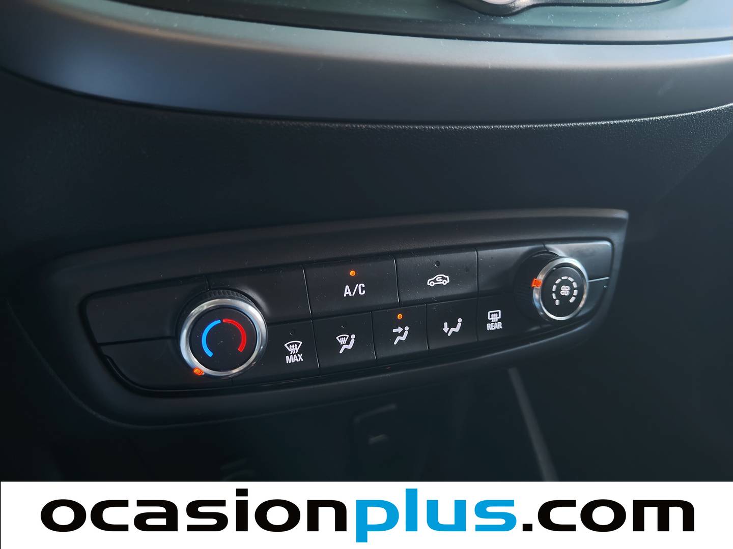 Extras del Opel Crossland X Opel Crossland X 1.2 Turbo S&S Selective Auto (110 CV)
