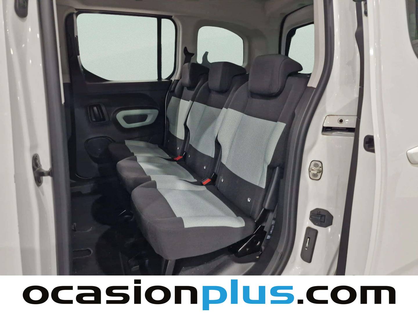 Foto Citroën Berlingo Citroen Berlingo BlueHDi 130 S&S Talla M Feel Pack  (130 CV)