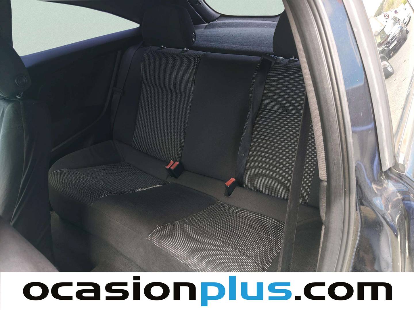 Foto asientos traseros Opel Astra Opel Astra GTC 1.6 Sport (105 CV)