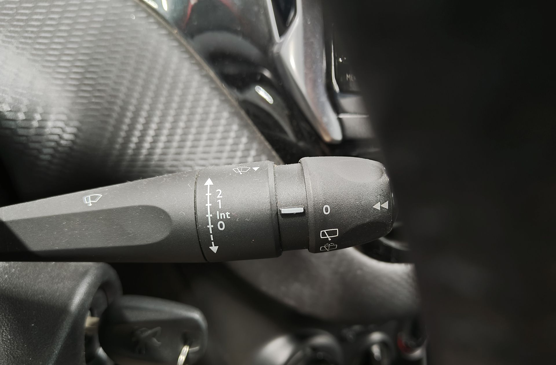 Peugeot 2008 BlueHDi 100 Style - foto 24