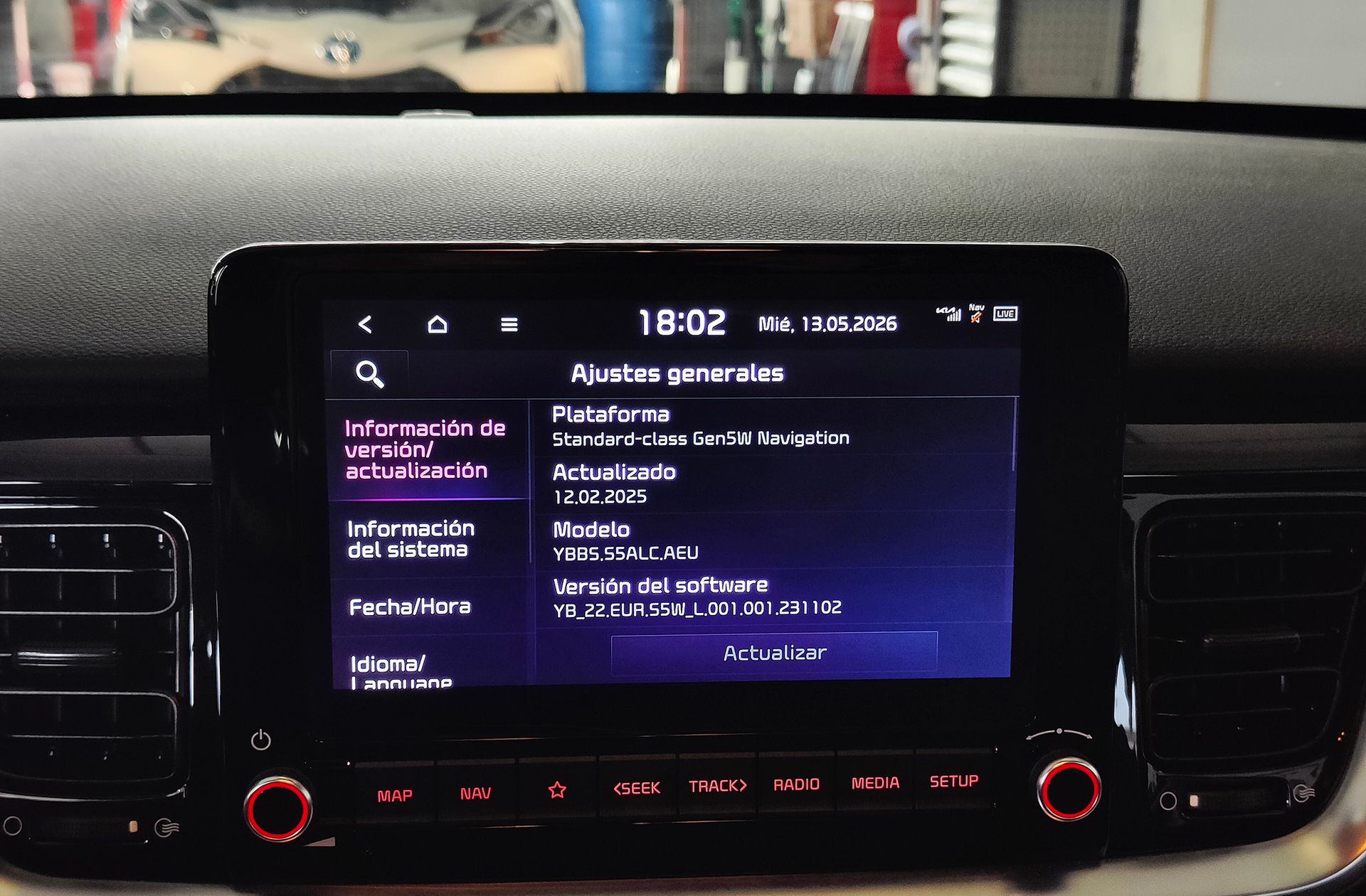 Kia Stonic 1.0 T-GDi MHEV iMT GT Line - foto 36
