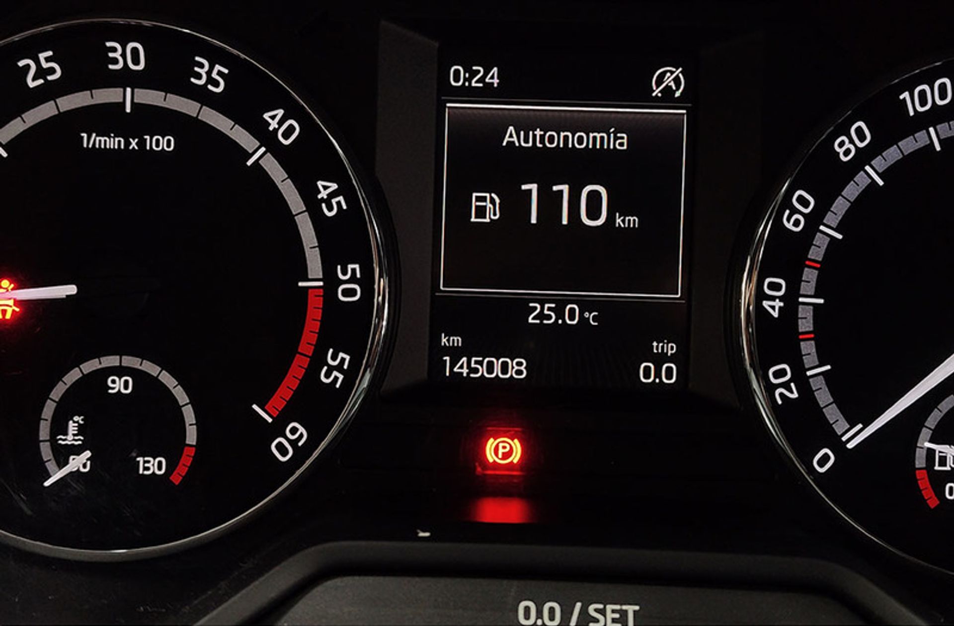 Škoda Octavia Combi 2.0 TDI RS DSG - foto 13