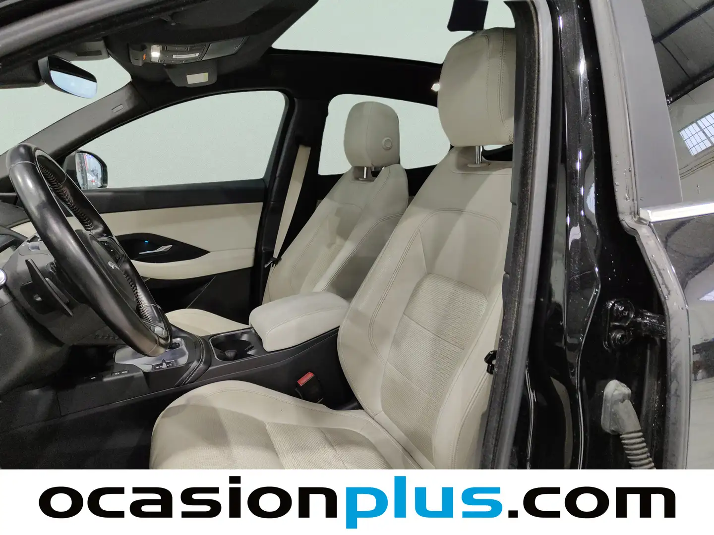 Foto Jaguar E-Pace Jaguar E-PACE 2.0D R-Dynamic S 4WD Auto (240 CV)