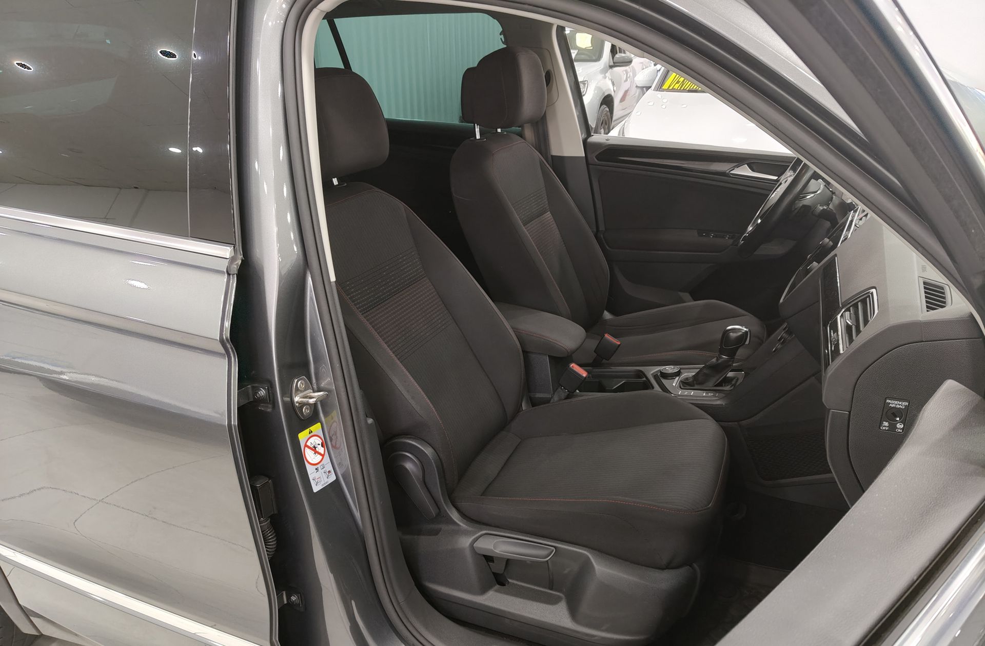 Volkswagen Tiguan Sport 2.0 TDI 4Motion DSG Pack R-Line - foto 22