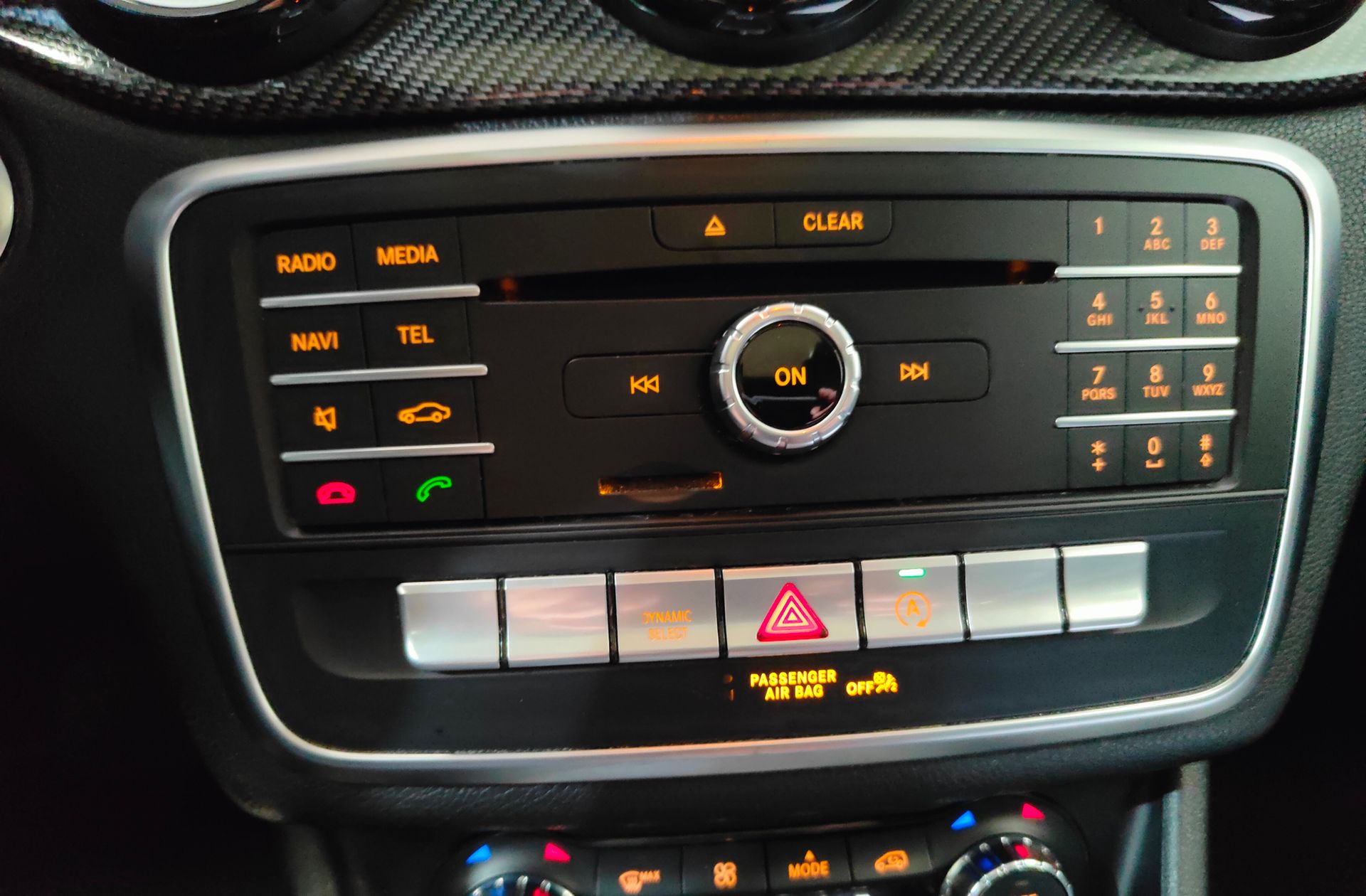 Mercedes-Benz CLA Shooting Brake 200 d Pack AMG - foto 14