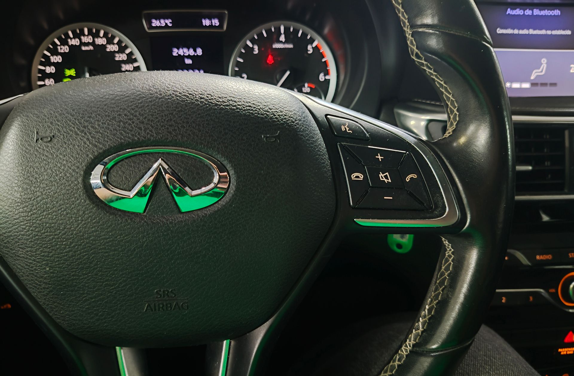 Infiniti Q30 1.5 D Premium - foto 30
