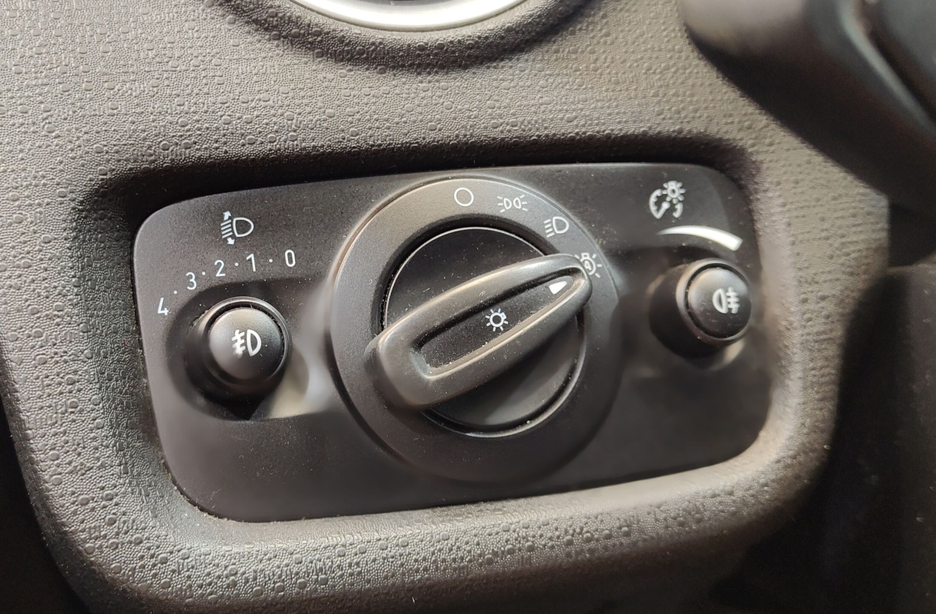 Ford Fiesta 1.0 EcoBoost ST-Line - foto 9