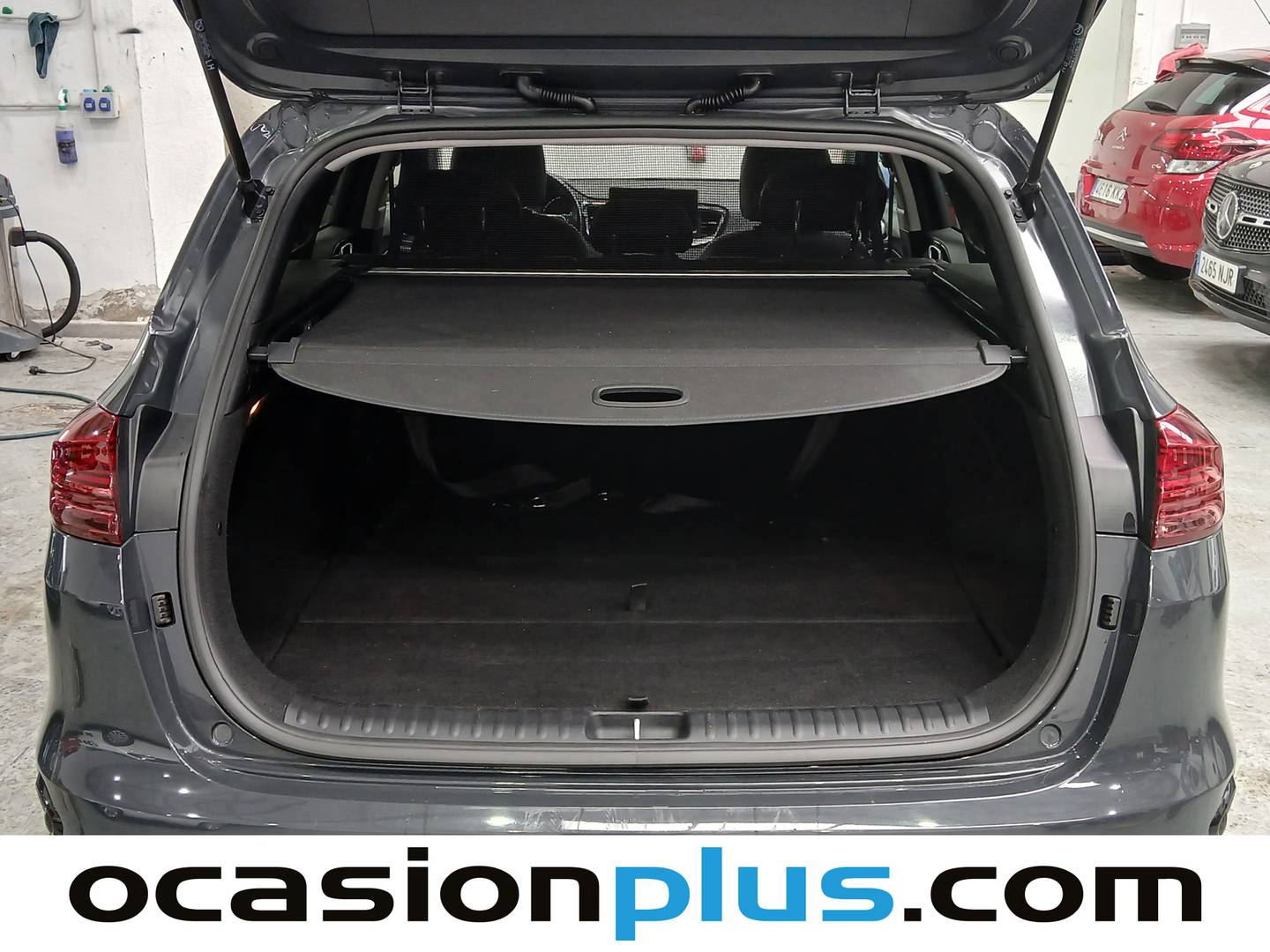 Fotos maletero KIA Ceed Tourer KIA Ceed Tourer Tourer 1.6 MHEV Tech DCT (136 CV)