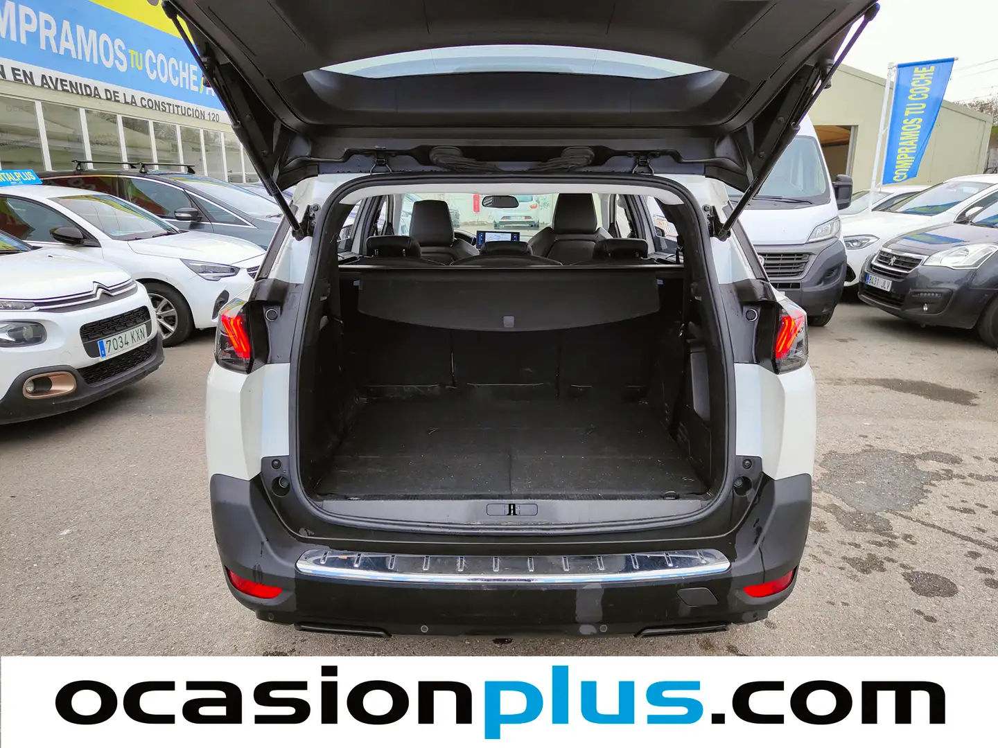 Foto Peugeot 5008 Peugeot 5008 PureTech 130 S&S Allure Pack (130 CV) 7 Plazas