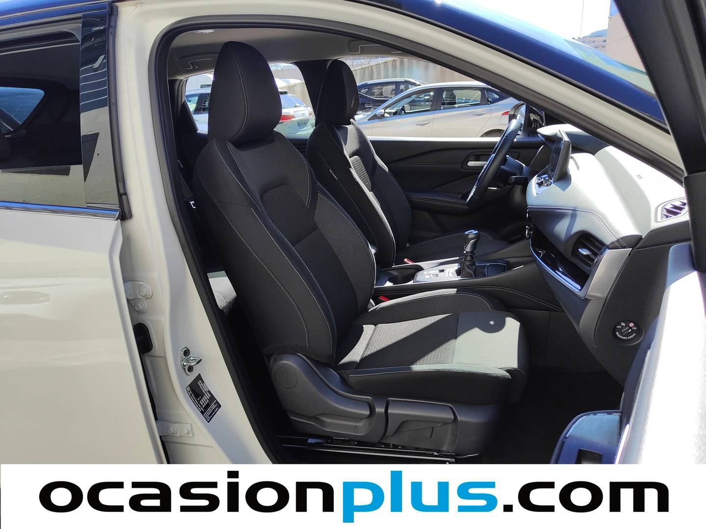 Foto Nissan QASHQAI Nissan Qashqai DIG-T 140 mHEV N-Connecta 4x2 (140 CV)