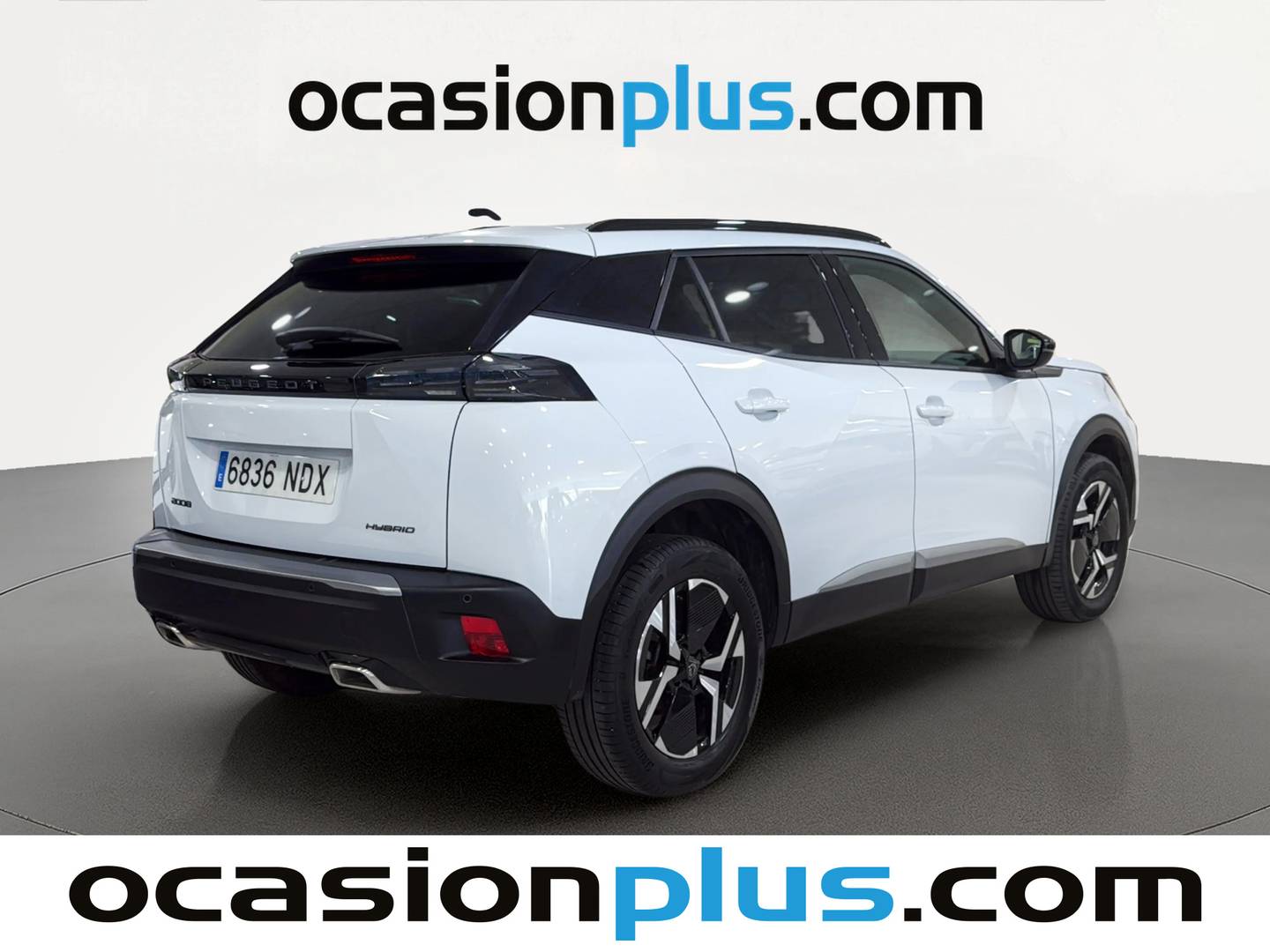 Foto trasera Peugeot 2008 Peugeot 2008 Allure Hybrid eDCS6 (145 CV) derecha