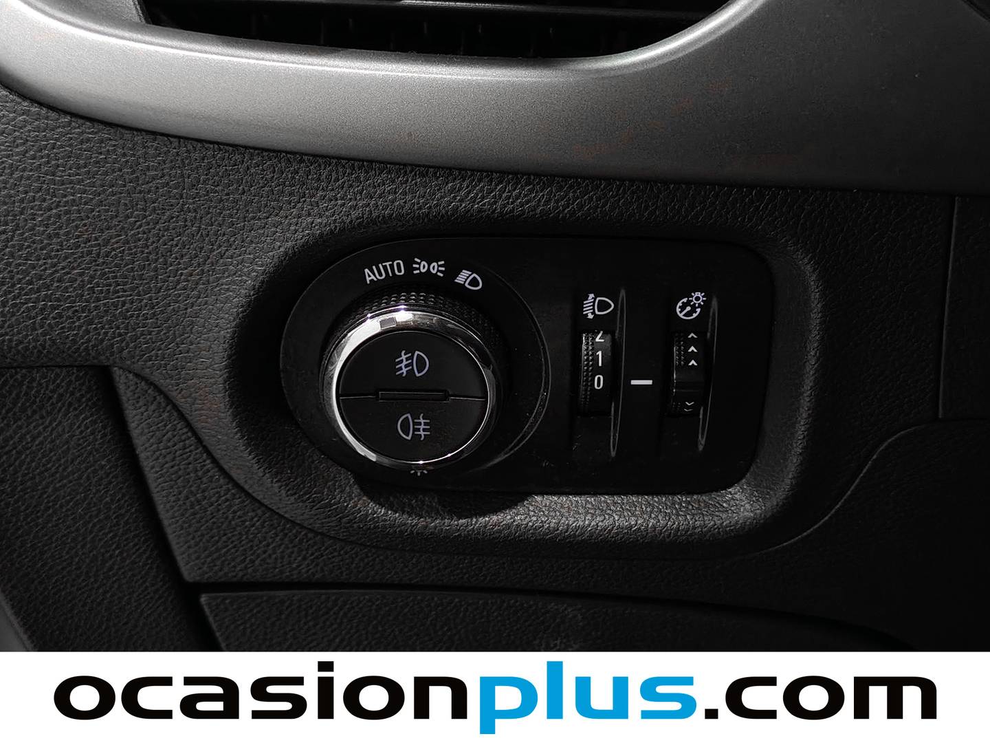 Extras del Opel Astra Opel Astra 1.6 CDTI Business (110 CV)