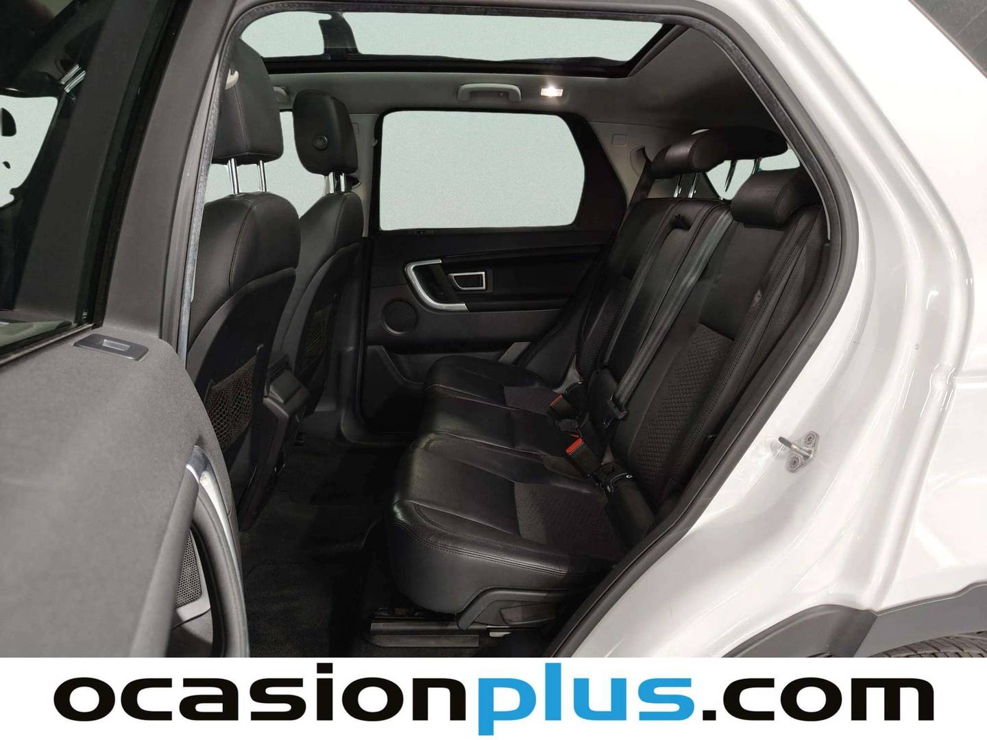 Foto asientos traseros Land Rover Discovery Sport Land Rover Discovery Sport 2.0L TD4 SE 4x4 (150 CV)