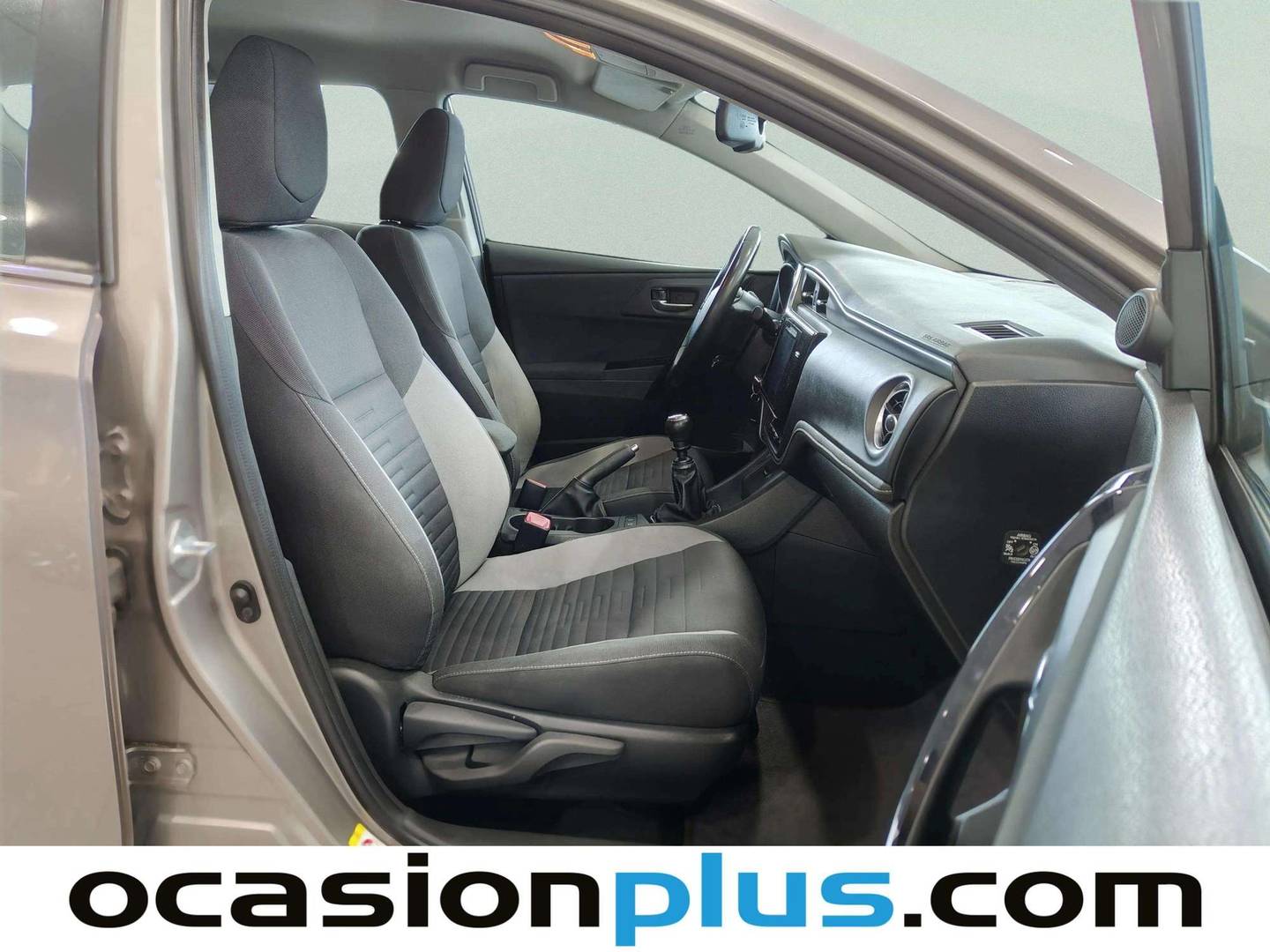 Toyota Auris Toyota Auris 120T Active (Business Plus) (116 CV) km 0
