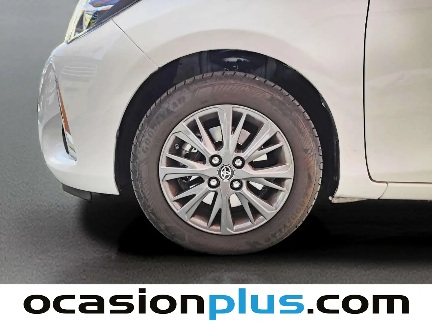 Foto Toyota Yaris Toyota Yaris 1.5 100H Active Tech (100 CV)