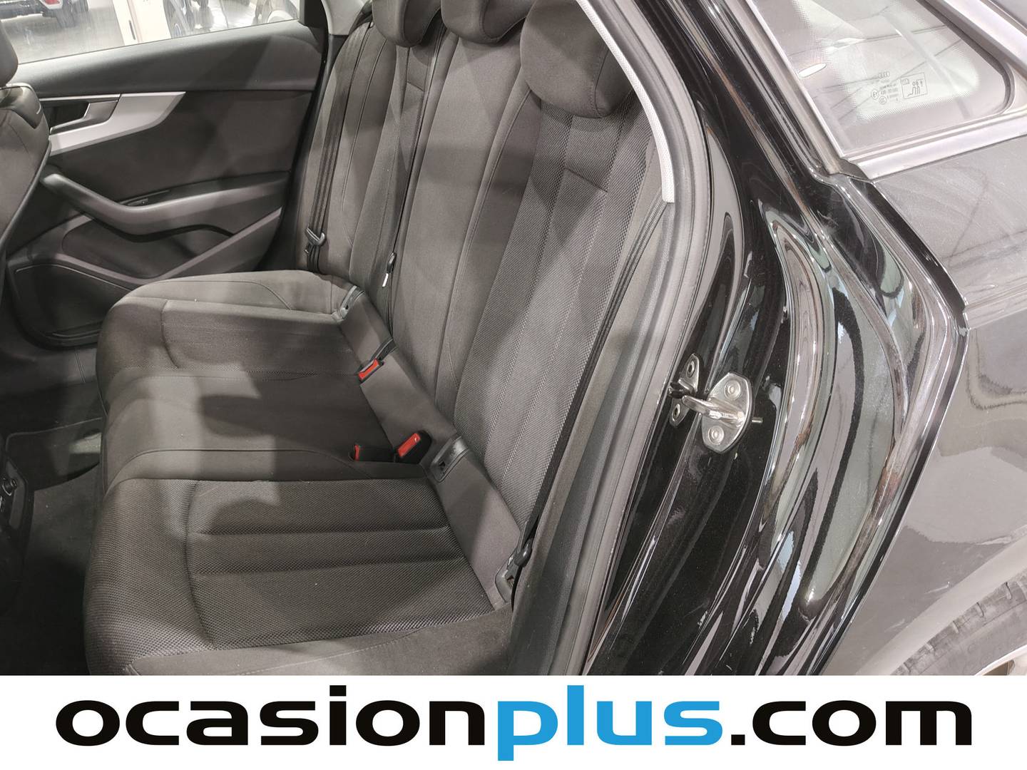 Foto asientos traseros Audi A4 Audi A4 2.0 TDI (150 CV) S tronic