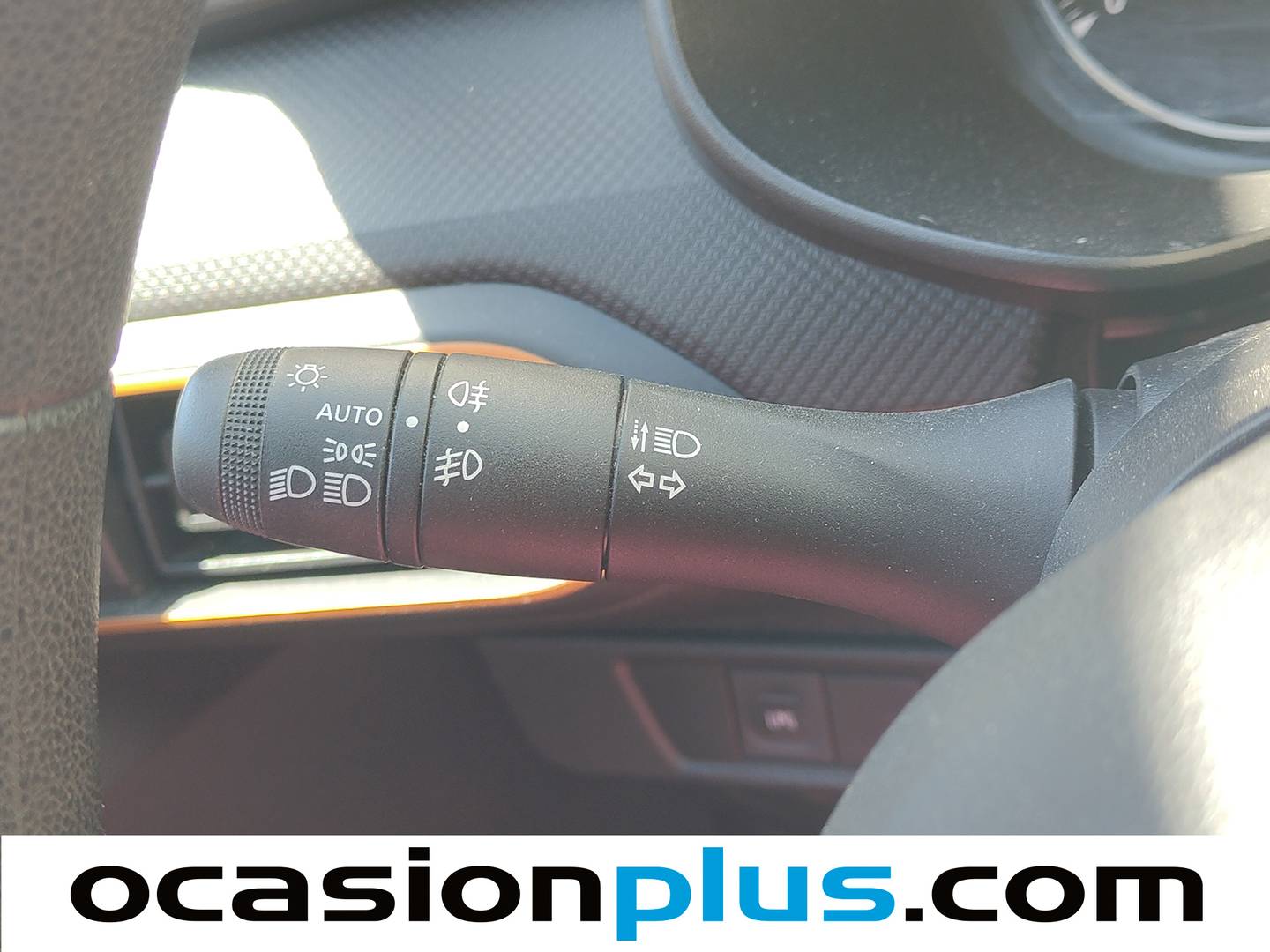 Equipamiento del Dacia Sandero Dacia Sandero Stepway Essential ECO-G (101 CV)