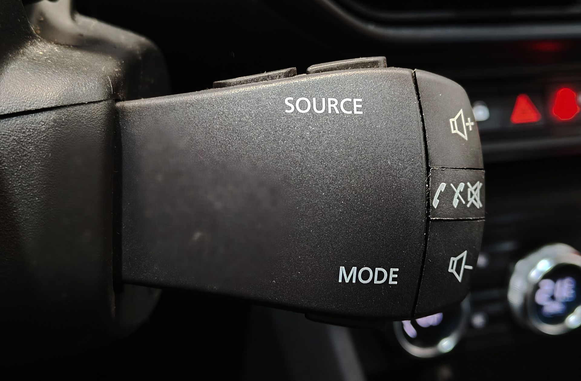 Dacia Sandero Stepway Comfort TCe CVT - foto 32
