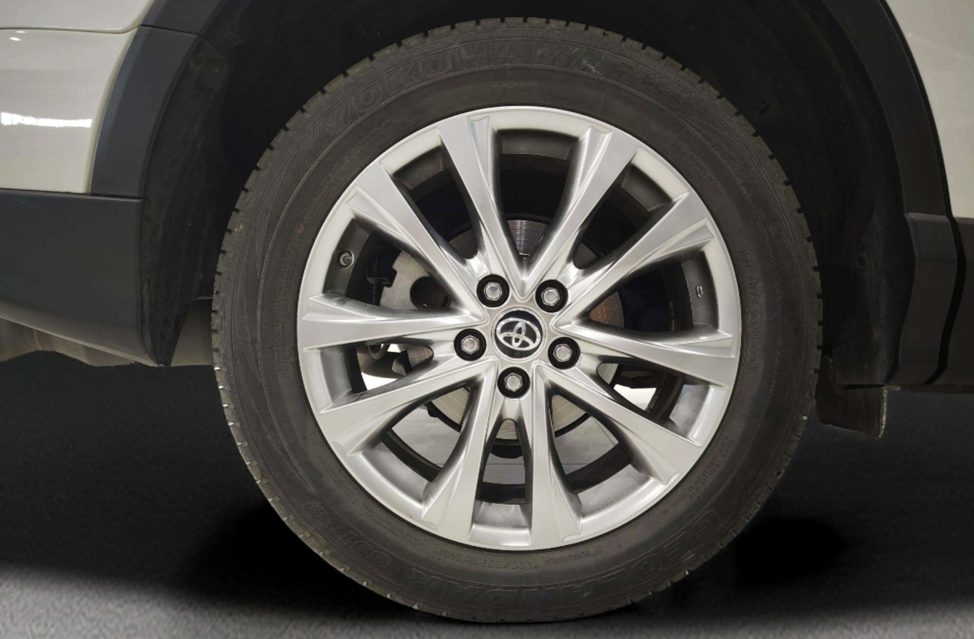 Toyota RAV4 150D 2WD Advance - foto 37
