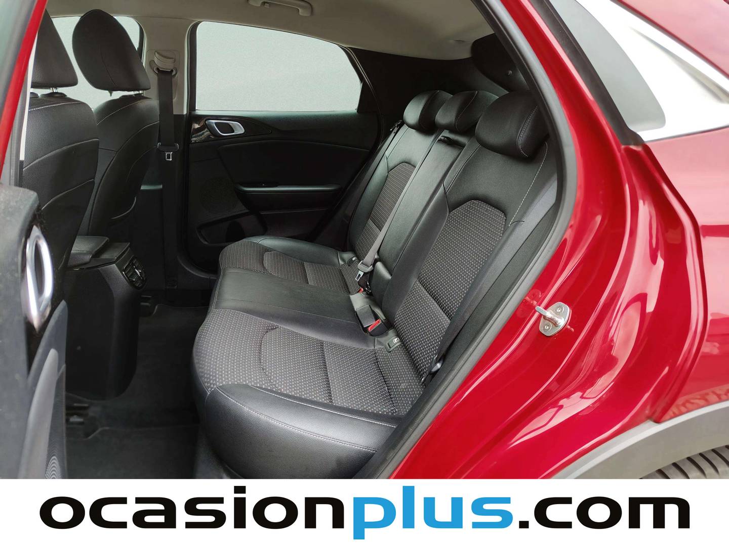 Foto asientos traseros KIA XCeed KIA XCeed 1.6 MHEV iMT Tech (136 CV)