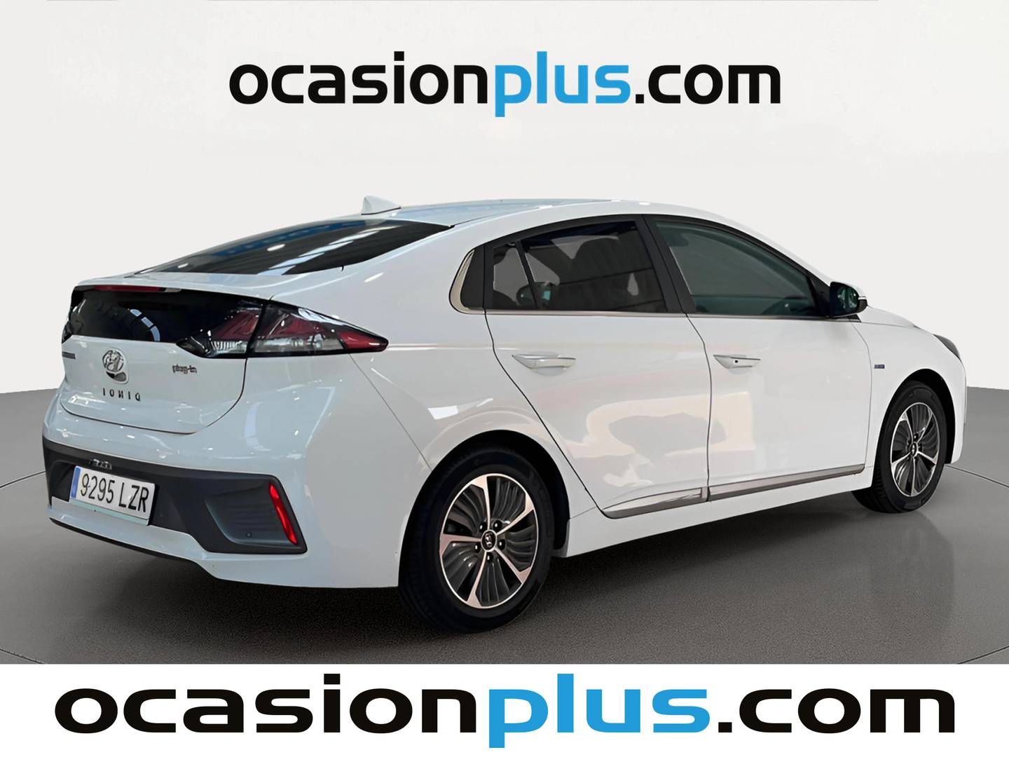 Foto trasera Hyundai IONIQ Hyundai Ioniq 1.6 GDI PHEV Klass DCT (141 CV) derecha