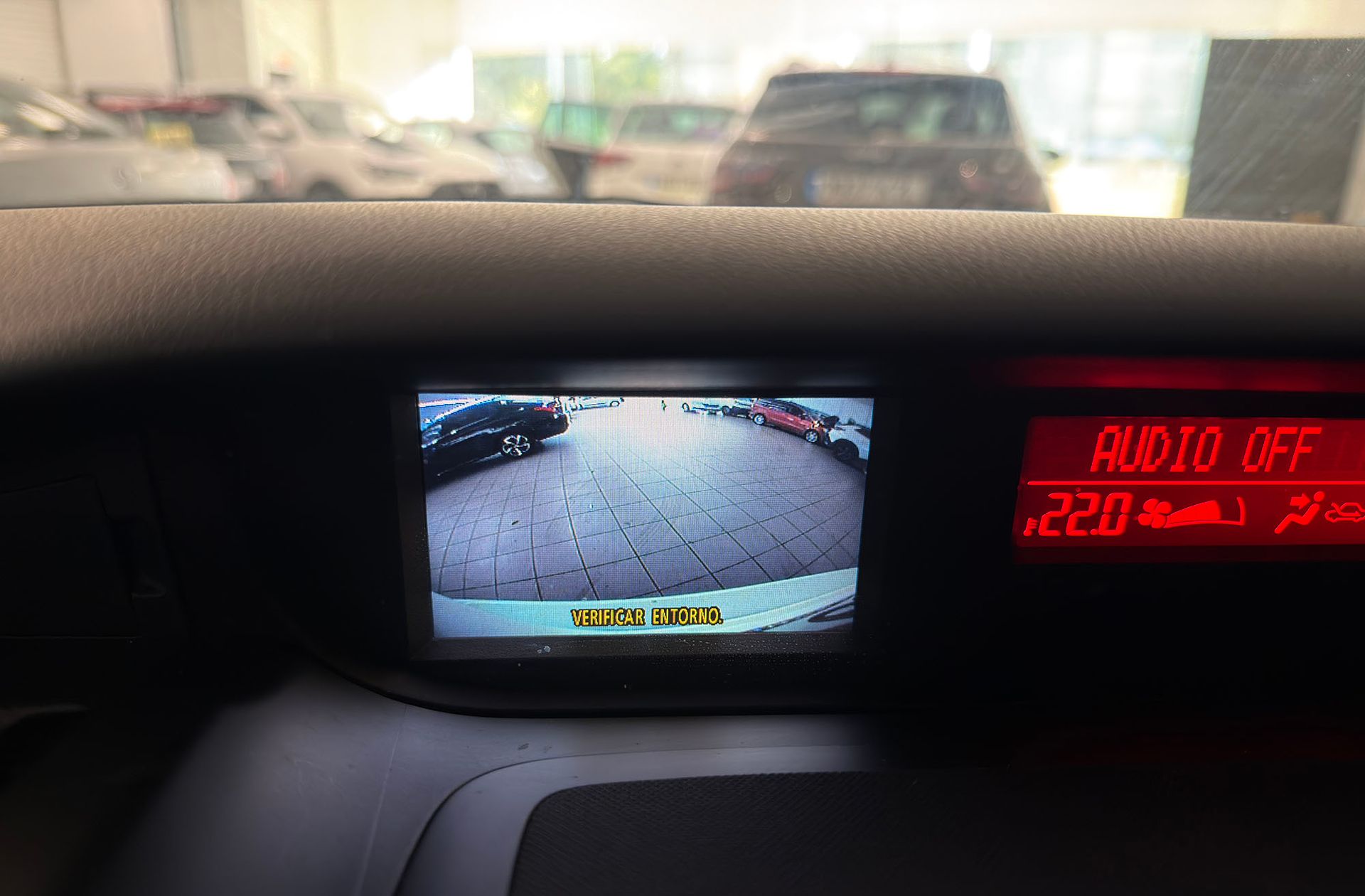 Mazda CX-7 2.2 Crtd Luxury - foto 10