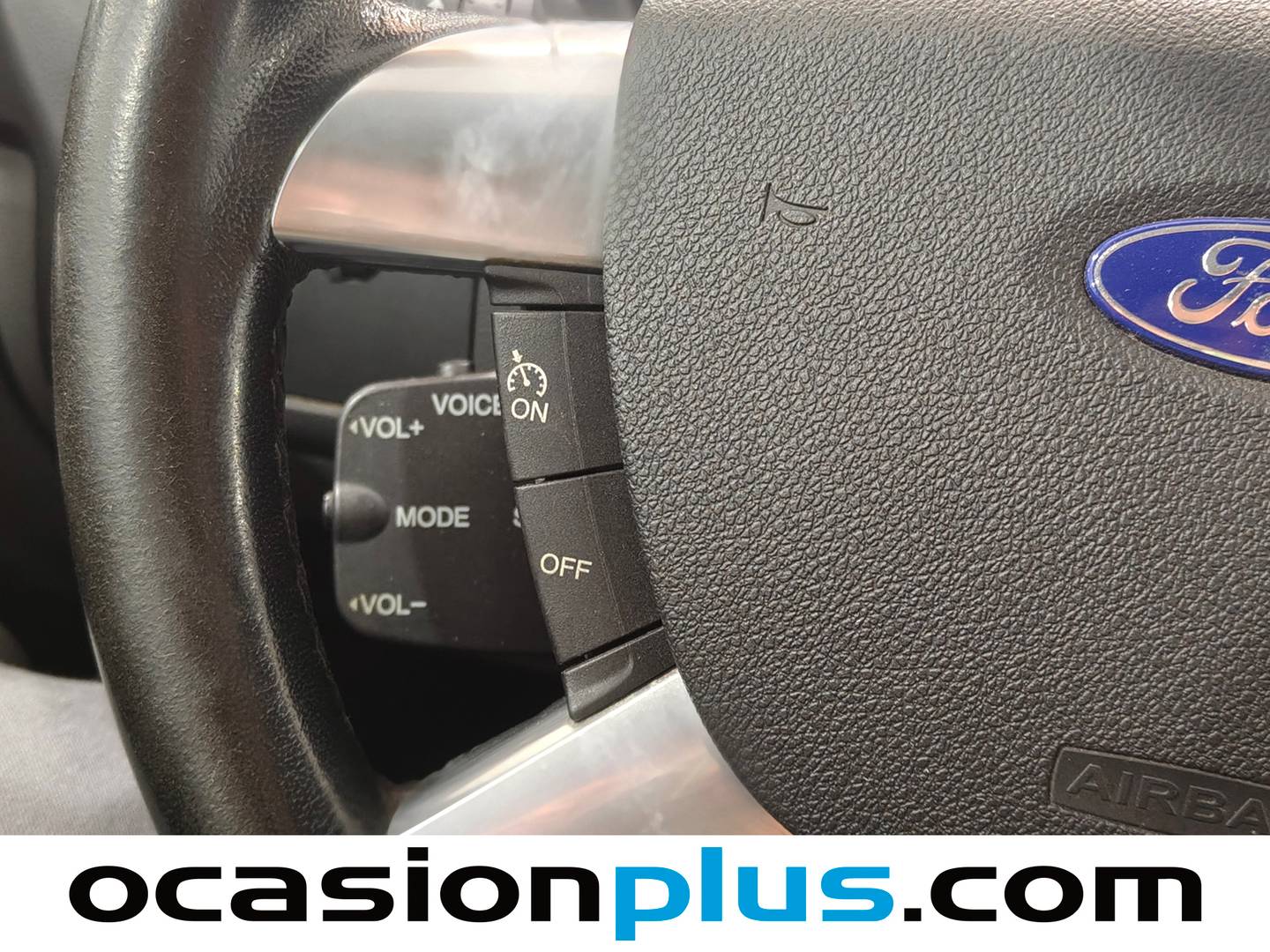 Extras y acabados del Ford Focus Ford Focus 1.6 Trend (100 CV)