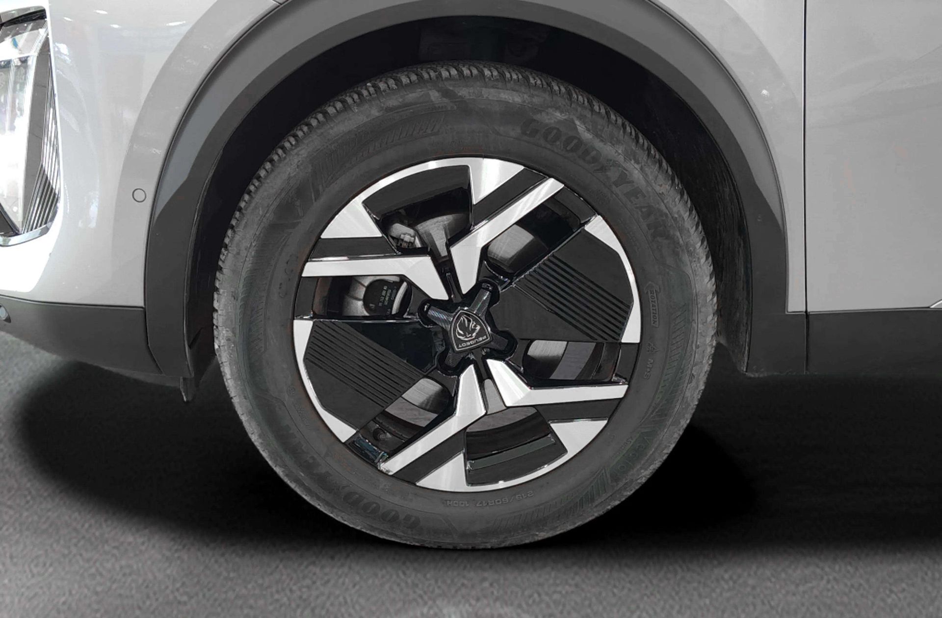 Peugeot 2008 Allure Hybrid eDCS6 - foto 37