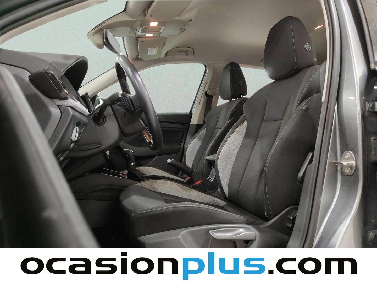 Foto asientos delanteros Skoda Kamiq Skoda Kamiq 1.0 TSI Selection DSG (115 CV)