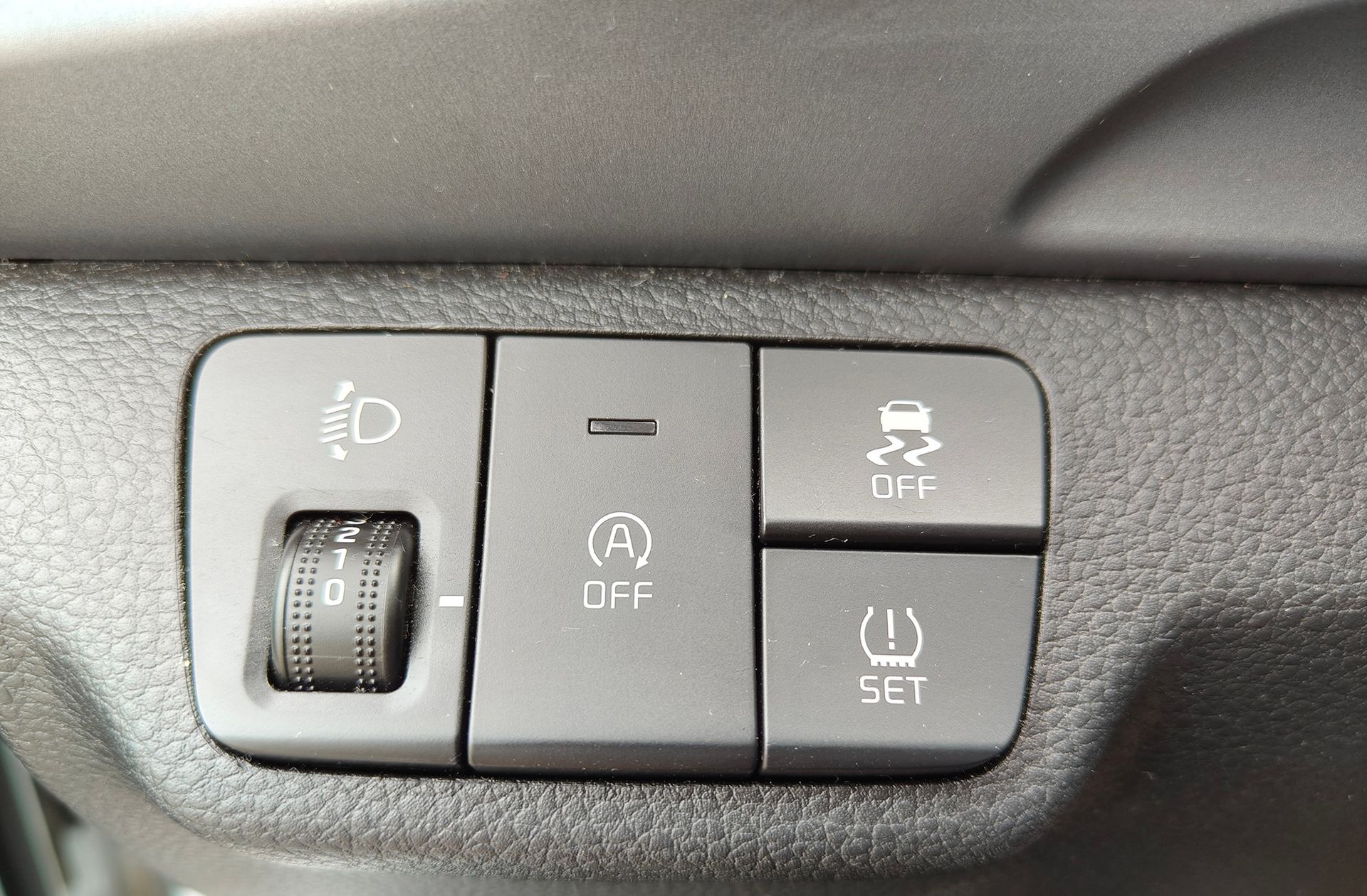 Kia Stonic 1.0 T-GDi Drive DCT - foto 24