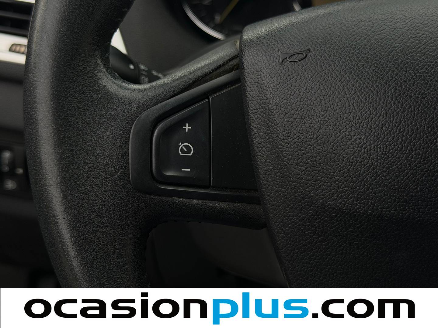 Equipamiento del Renault Mégane Renault Megane Coupe 1.5 dCi Dynamique (105 CV)