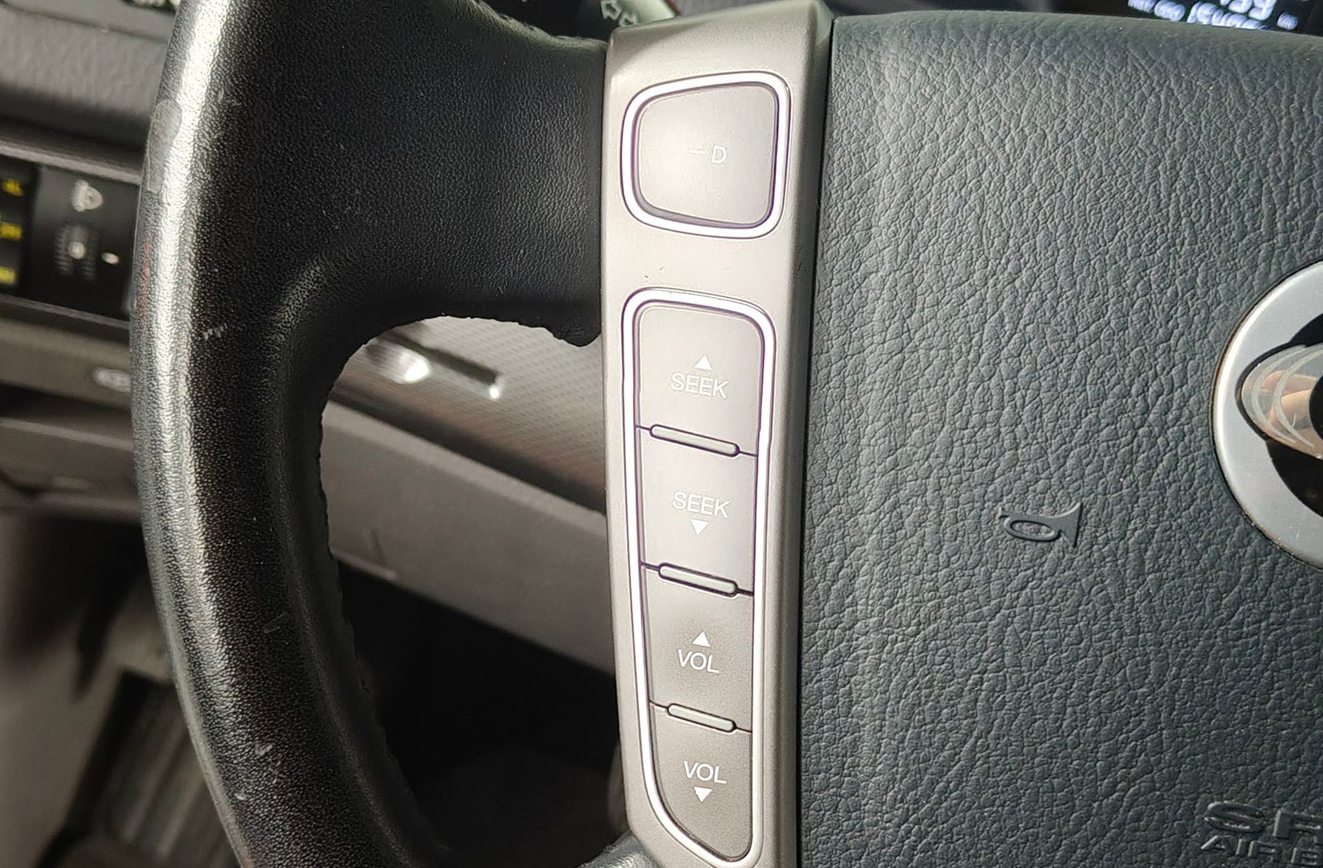 SsangYong Rodius 2.0 e-Xdi Limited 4x4 7 plazas - foto 32