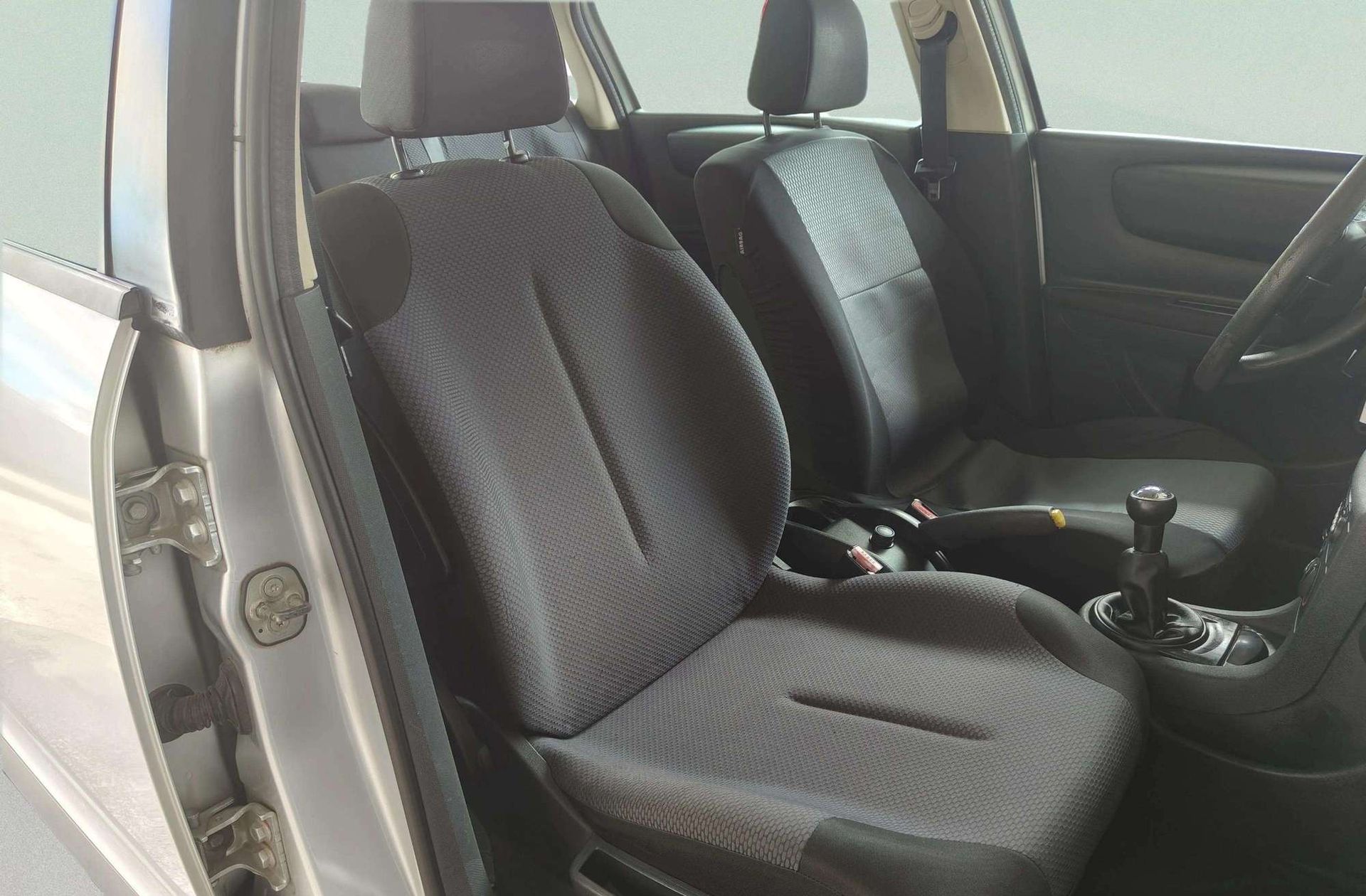 Citroën C4 1.6 HDi LX - foto 16