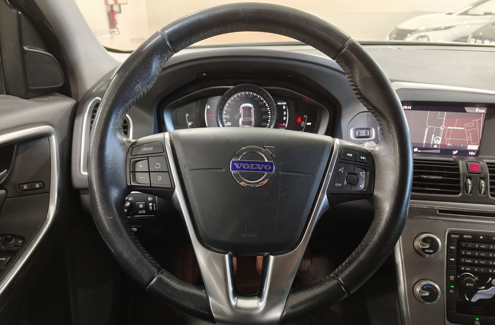 Volvo XC60 D3 Momentum - foto 21