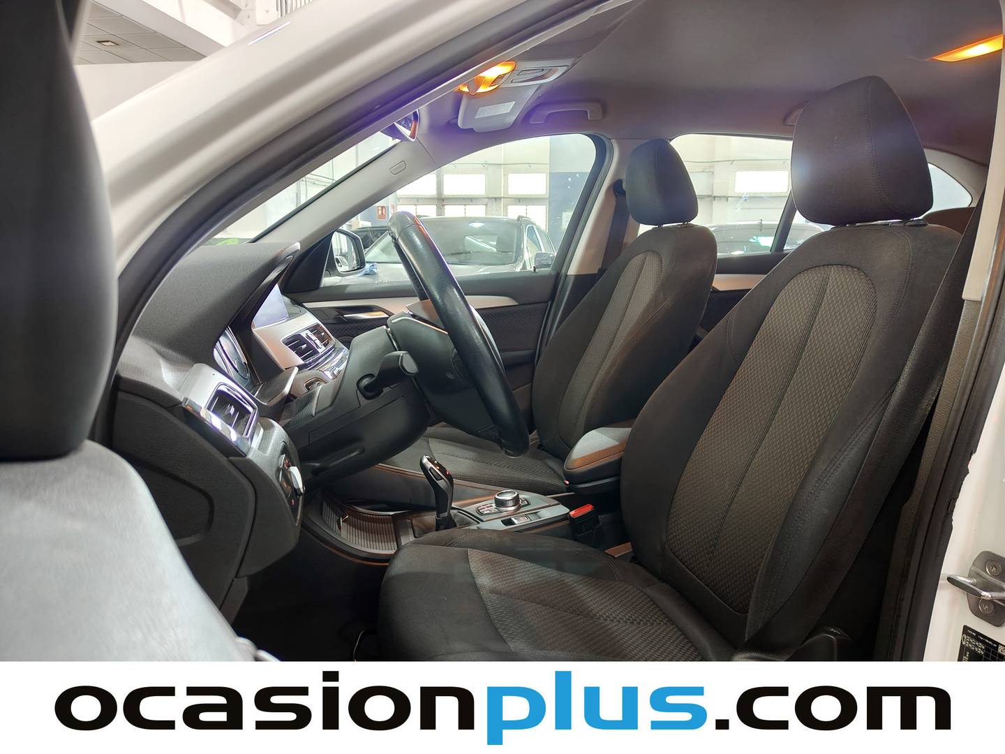 Foto asientos delanteros BMW X1 BMW X1 sDrive18d (150 CV)