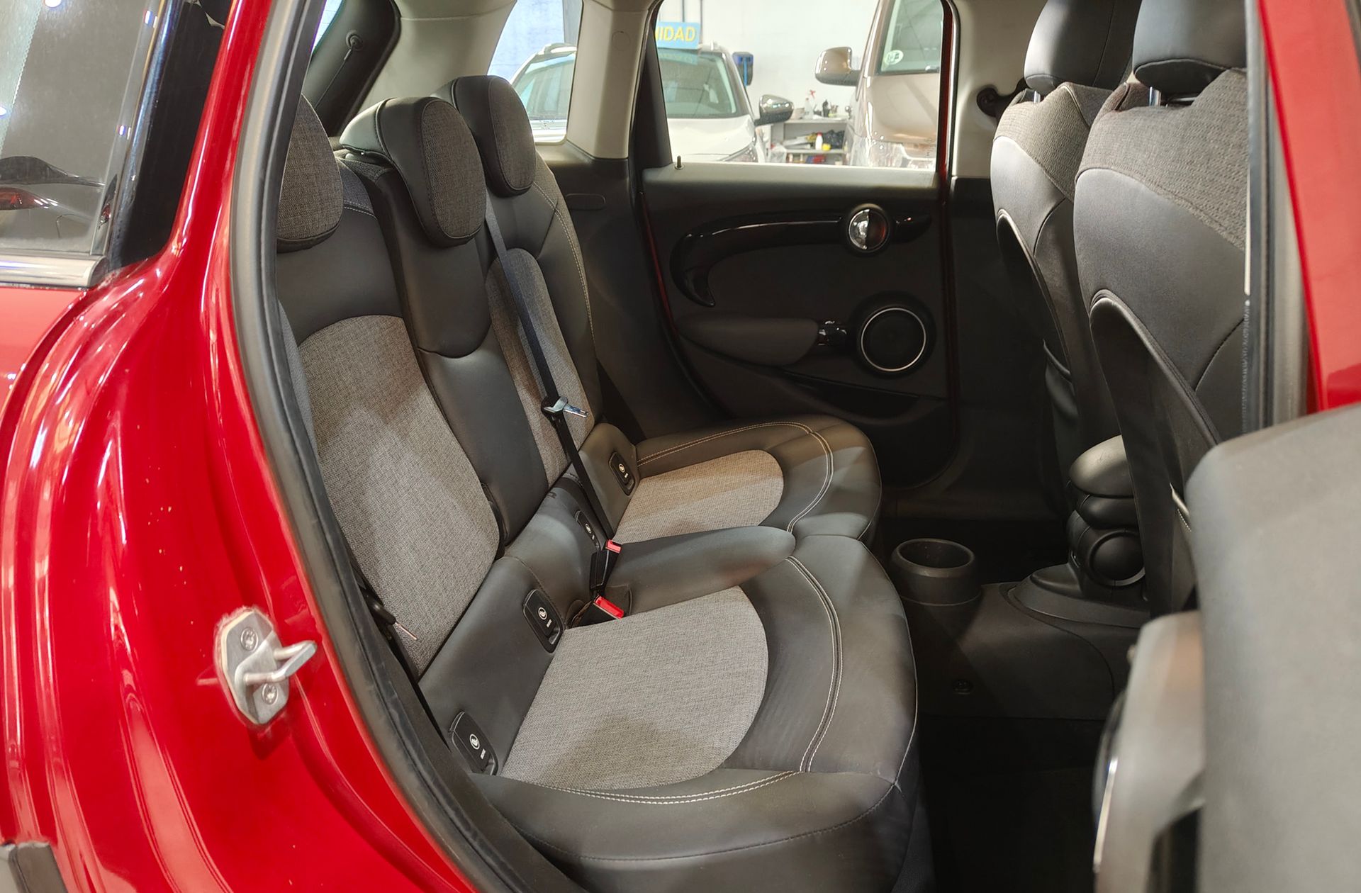 MINI Cooper SD - foto 16