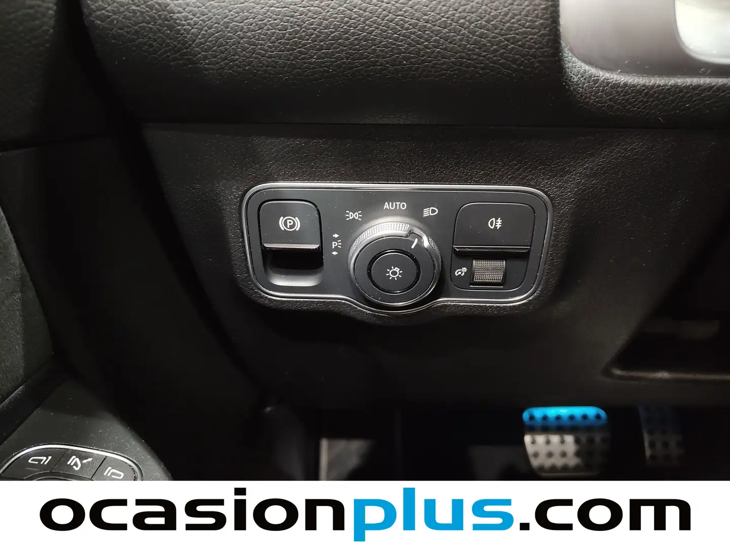 Foto Mercedes GLB Mercedes-Benz GLB 200 d 4Matic Pack AMG (150 CV)