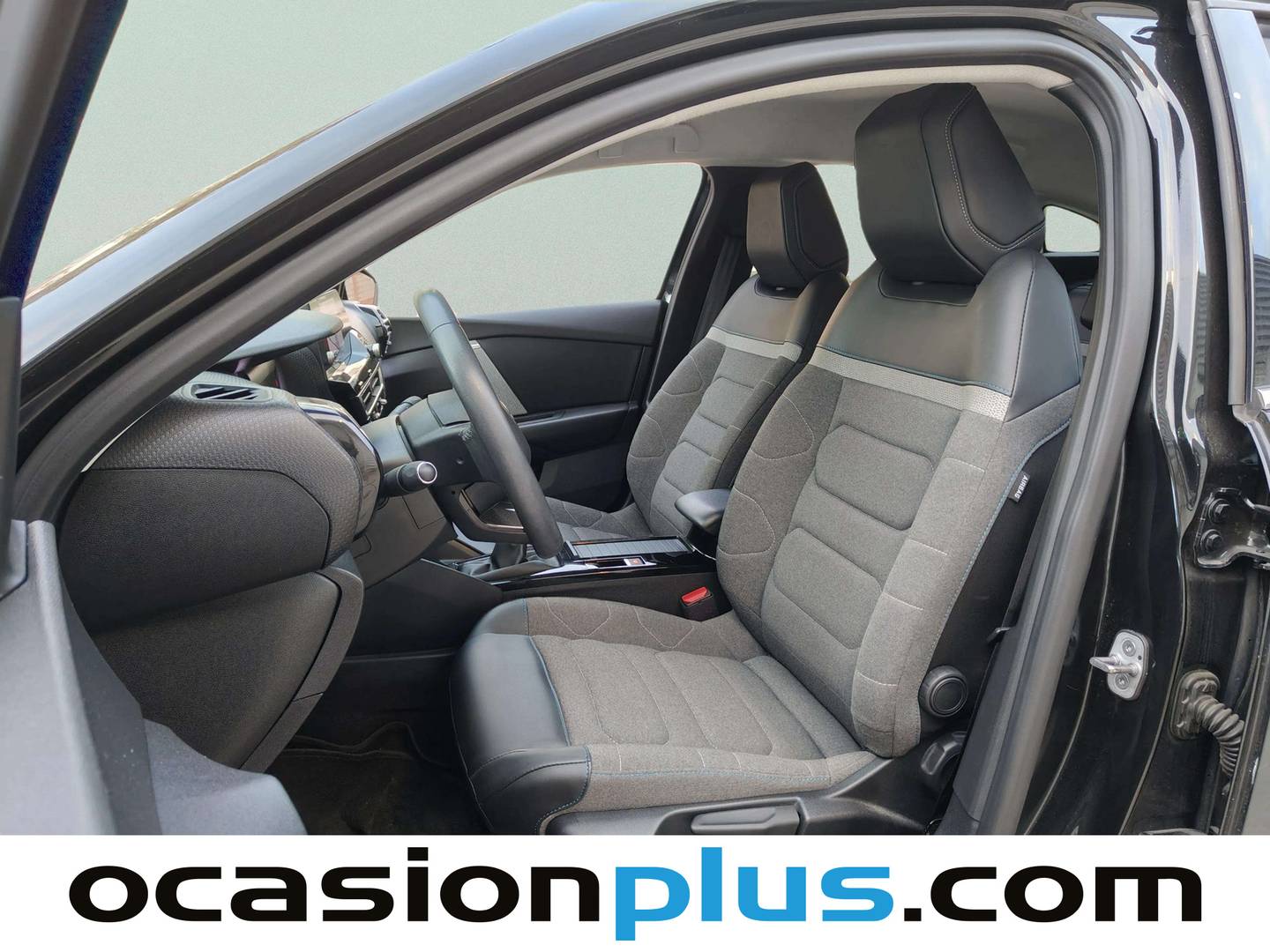 Foto Citroën C4 Citroen C4 PureTech 130 S&S 6v Feel Pack (130 CV)