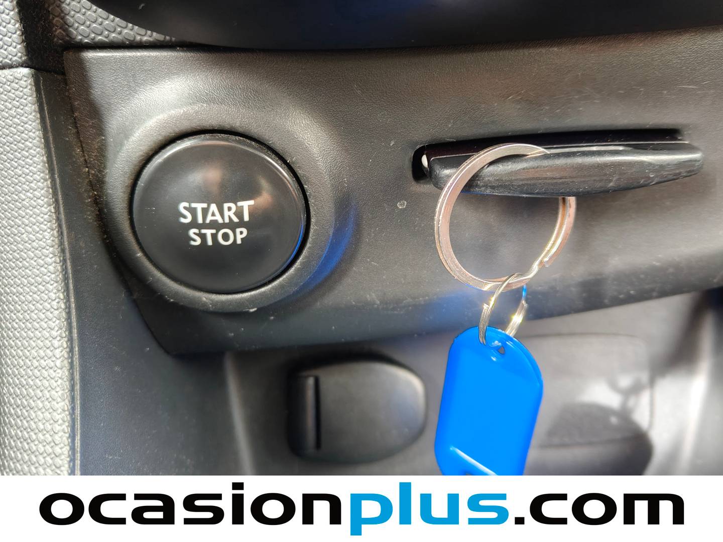 Extras y acabados del Renault Clio Renault Clio Yahoo! 1.2 16v (75 CV)