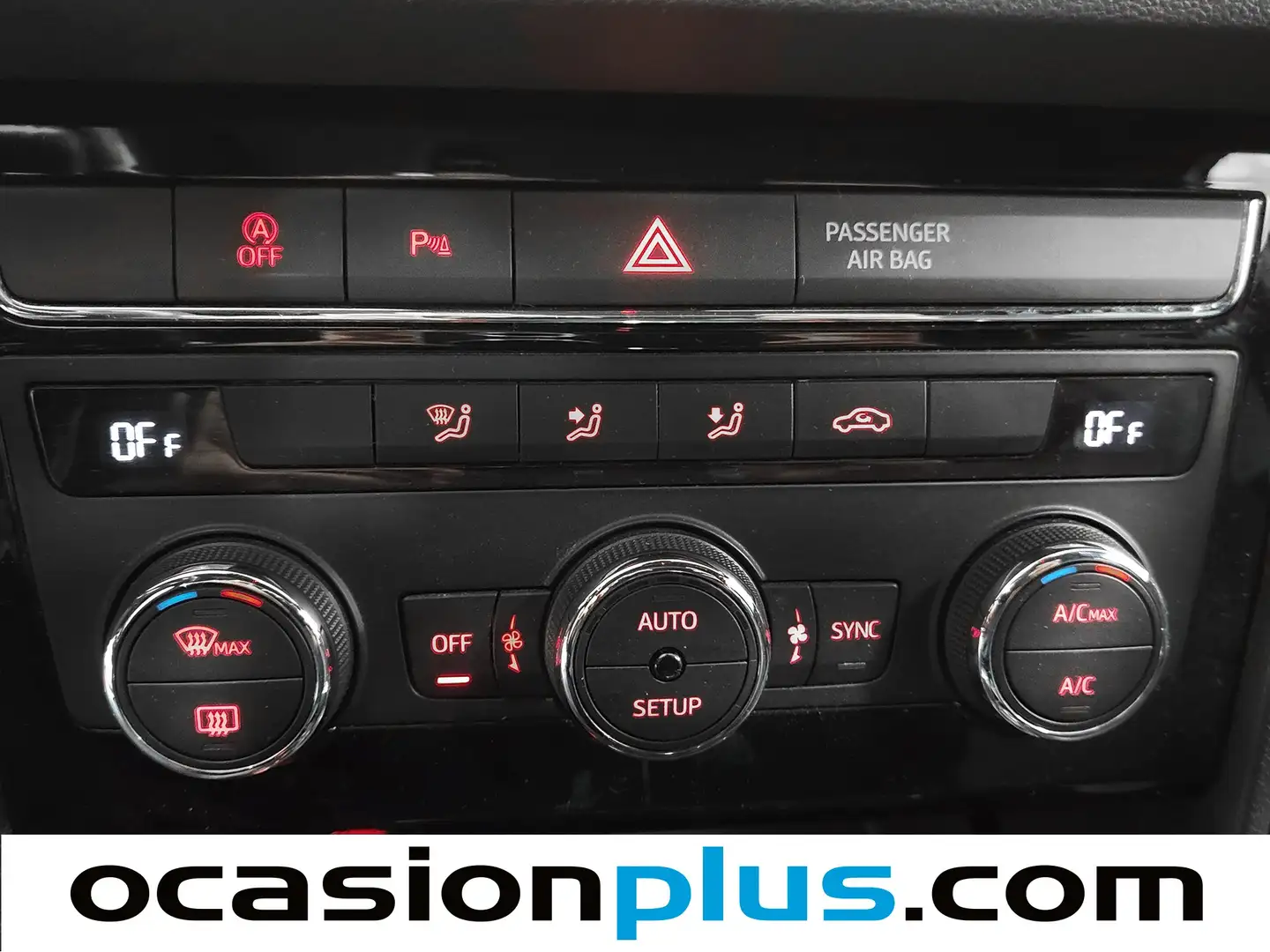 Foto Seat León SEAT León 1.5 TGI GNC S&S FR Edition Plus DSG (130 CV)