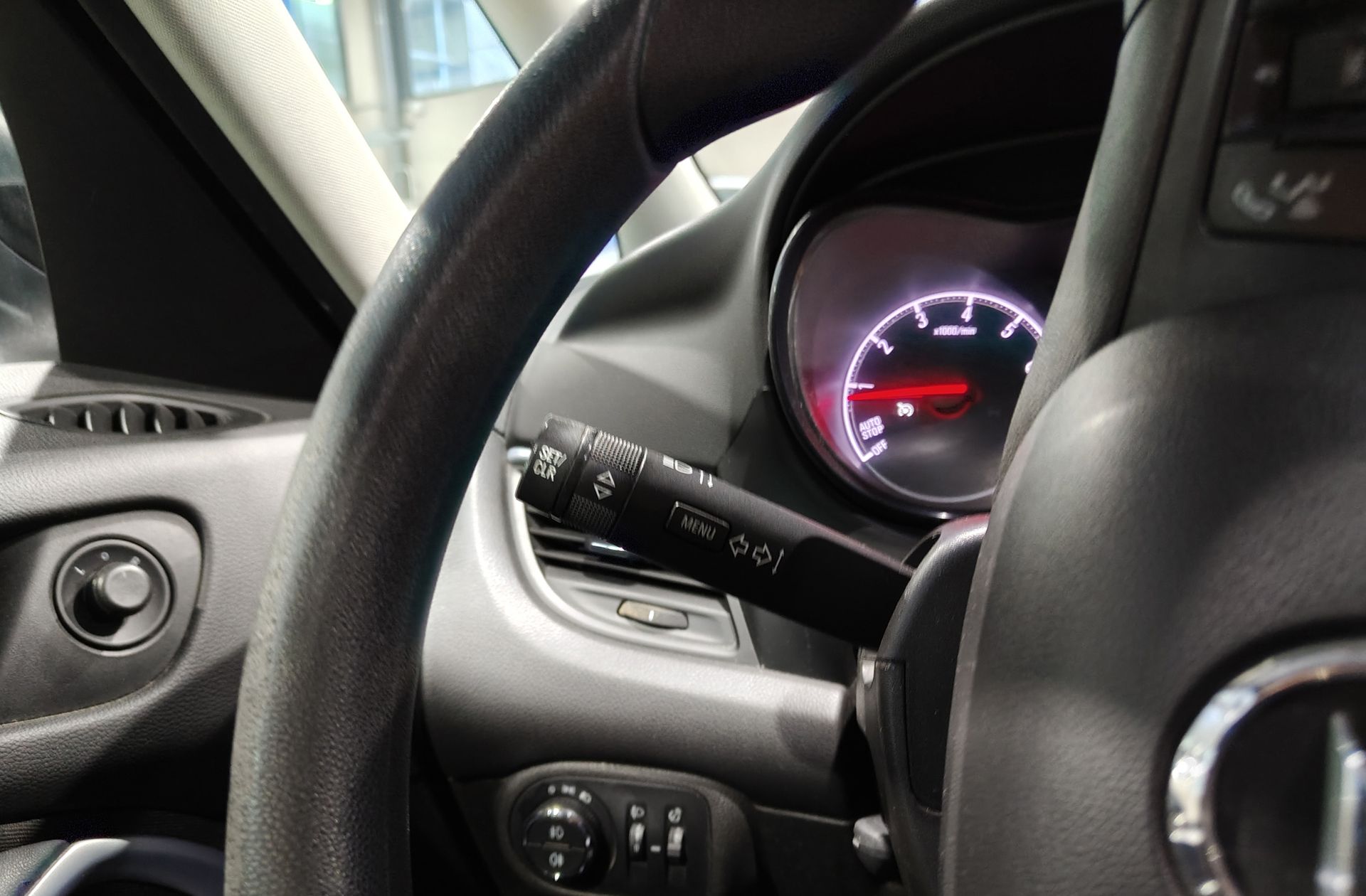 Opel Zafira 1.4 T Expression - foto 21