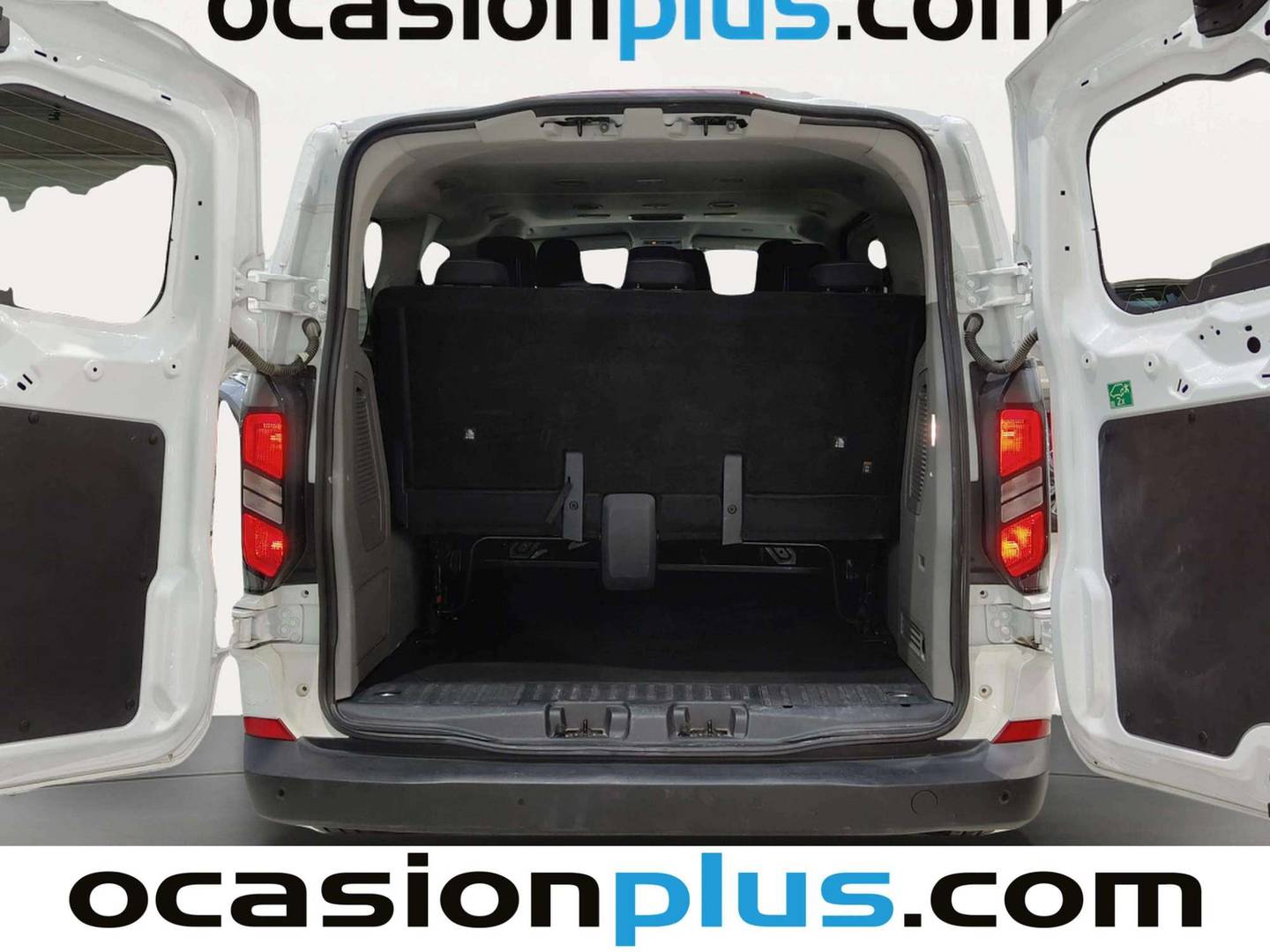 Foto asientos traseros Ford Transit Custom Ford Transit Custom Kombi 2.0 EcoBlue 320 L1 Trend (136 CV)