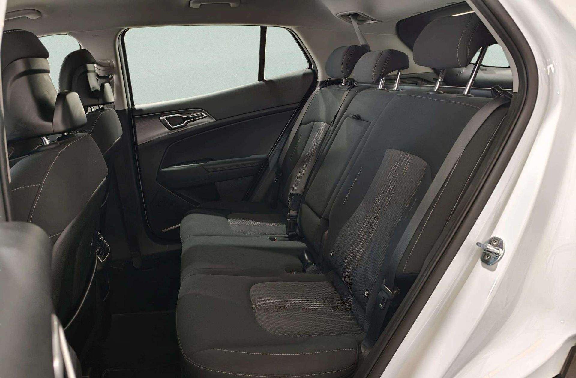 Kia Sportage 1.6 T-GDi Drive 4x2 - foto 13