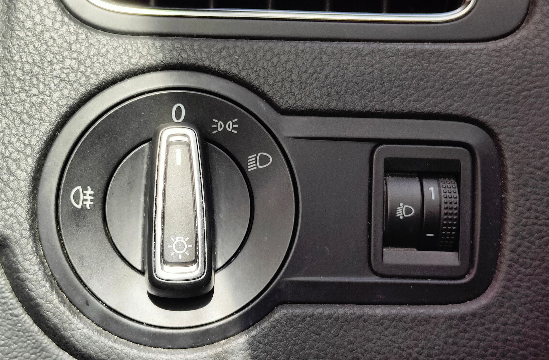 Volkswagen Polo Advance 1.2 TSI BMT DSG - foto 21