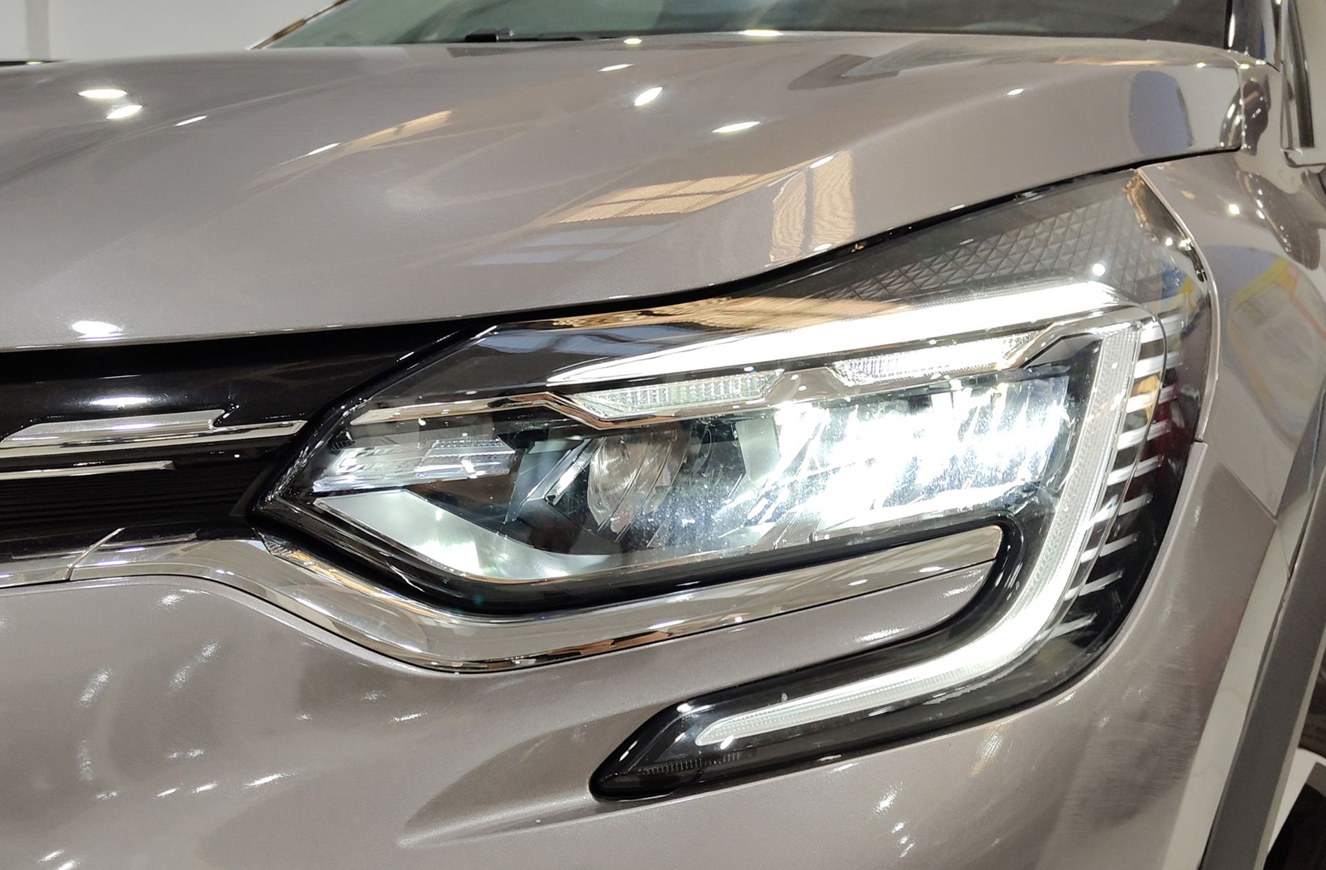 Renault Captur Techno TCe GPF - foto 15