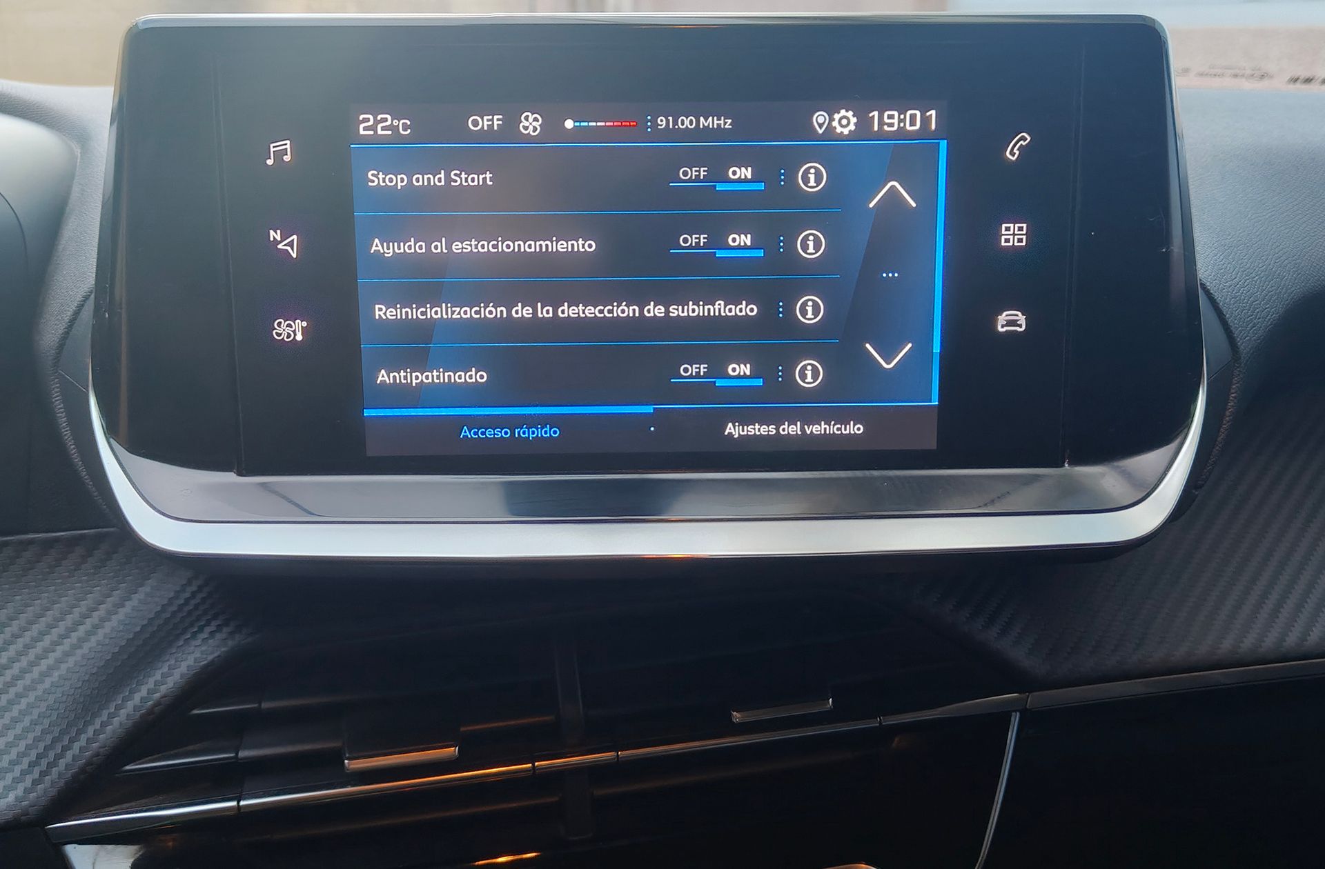 Peugeot 208 PureTech 100 Active Pack - foto 29