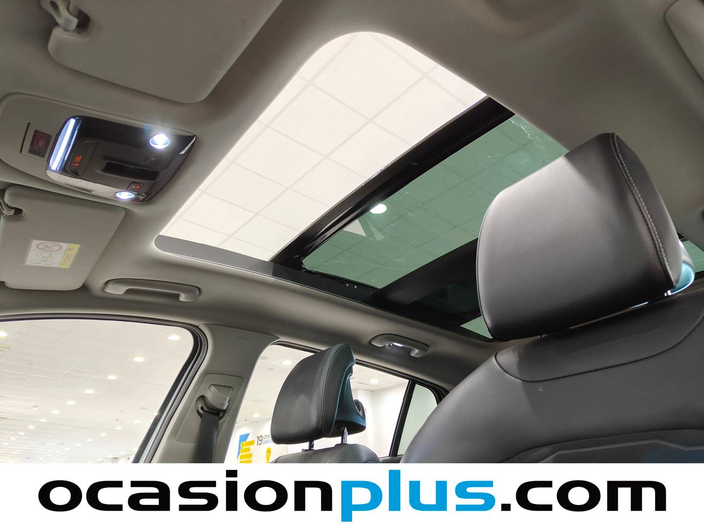 Accesorios del KIA Sportage KIA Sportage 1.6 T-GDi HEV Tech 4x2 (230 CV)