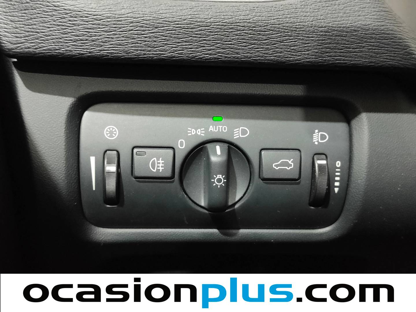 Extras y acabados del Volvo V40 Volvo V40 T2 Kinetic (122 CV)
