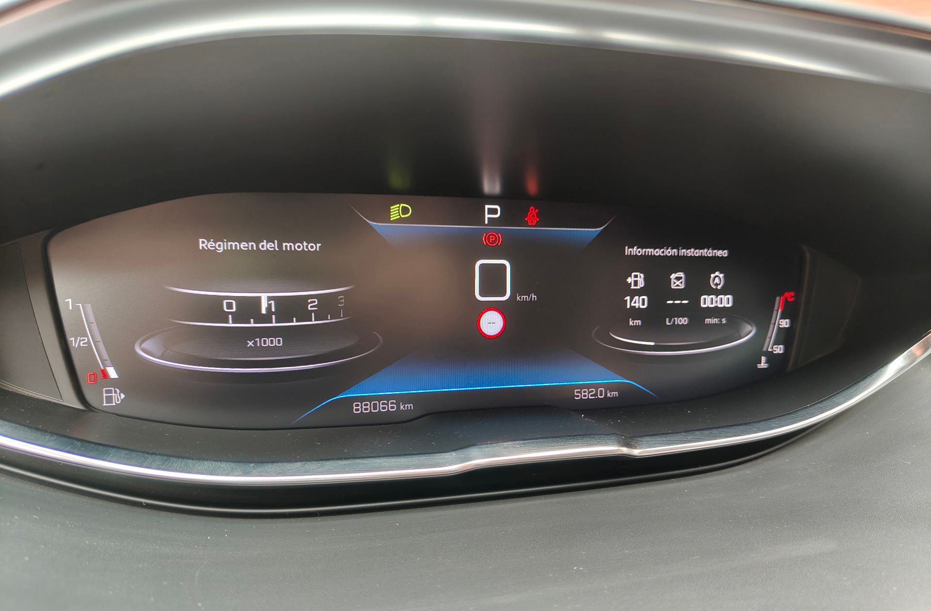 Peugeot 5008 BlueHDi 130 Allure Pack EAT8 7 plazas - foto 27